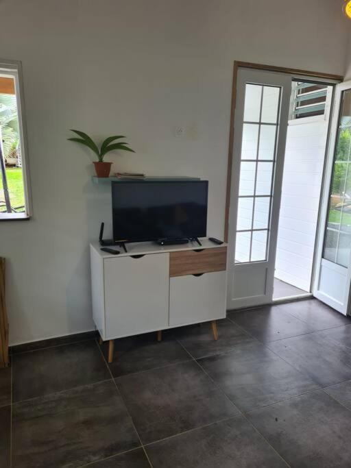 One-Bedroom House photo 1