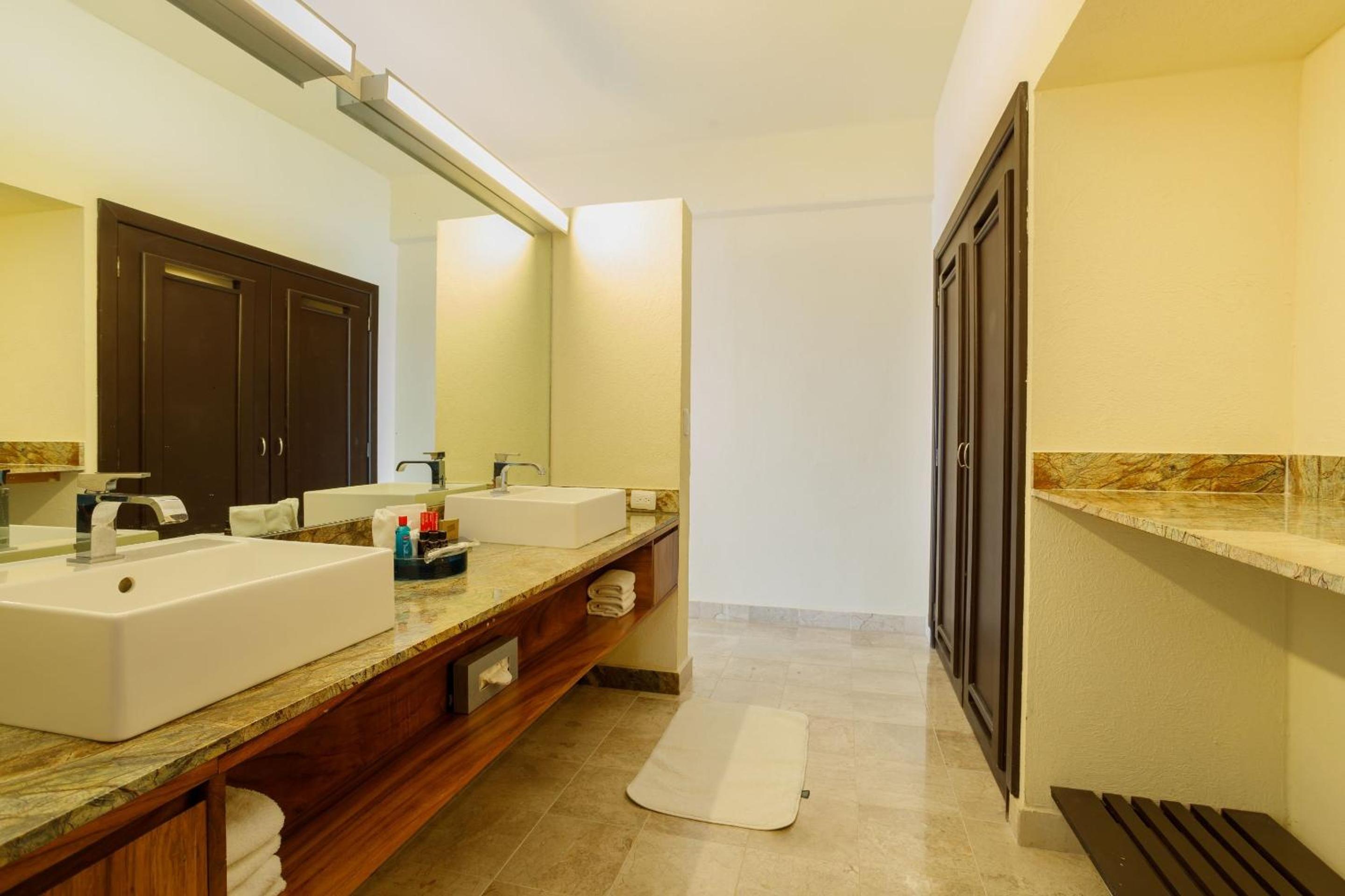 Master Suite - Photo 7