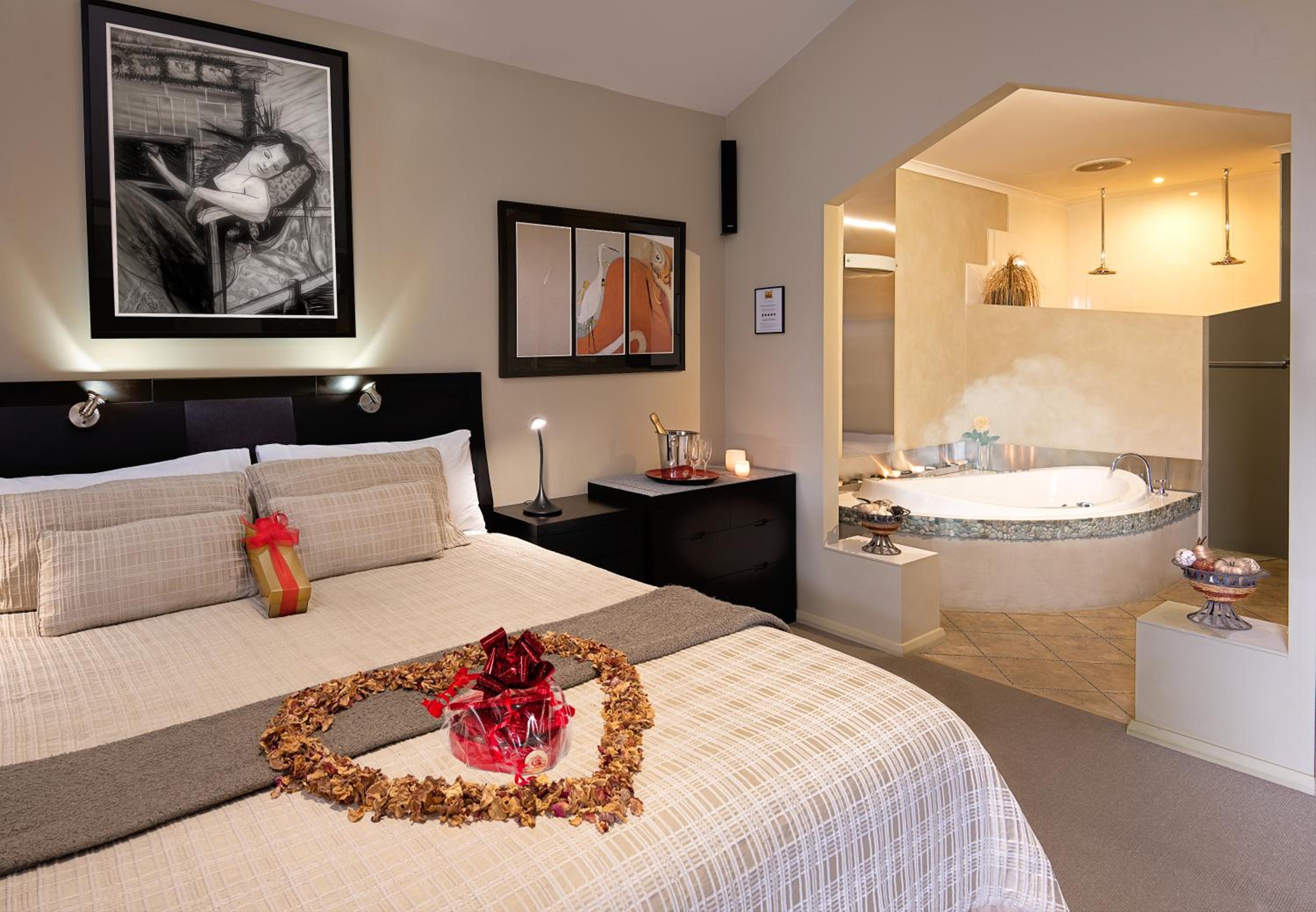 Luxury Villa - (One) photo 1