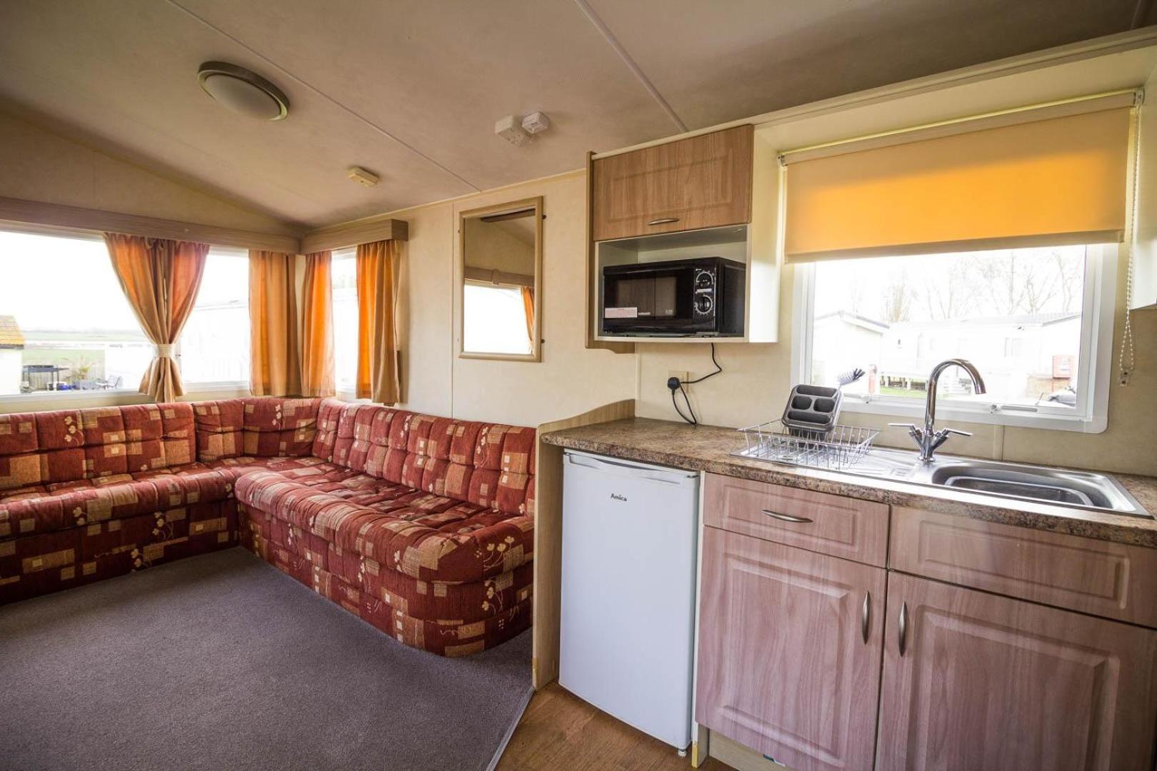 Mobile Home photo 3