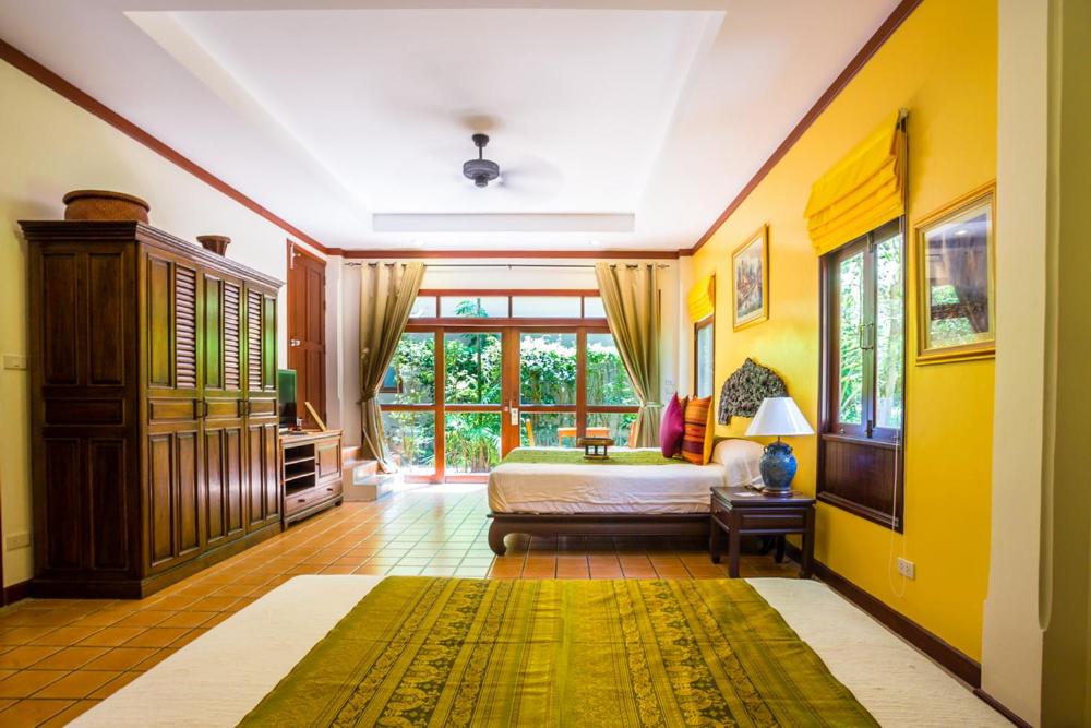 Gold Antique Room with Forest View (Ground Floor only) photo 1