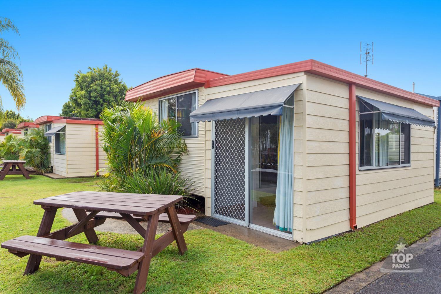 Family Bungalow - External Ensuite photo 3