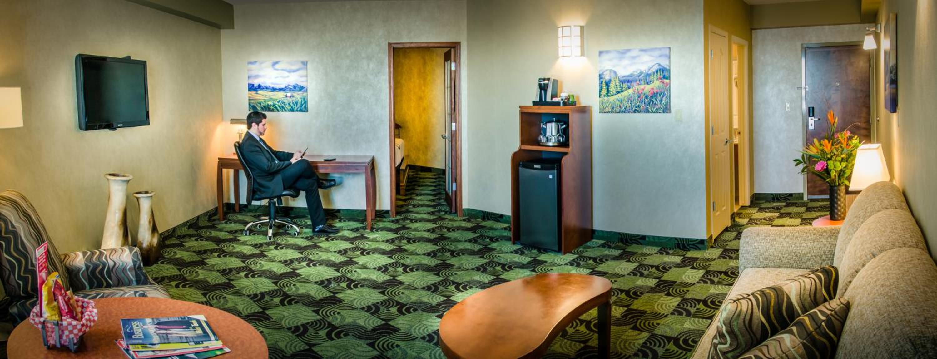 Business Suite - Photo 3