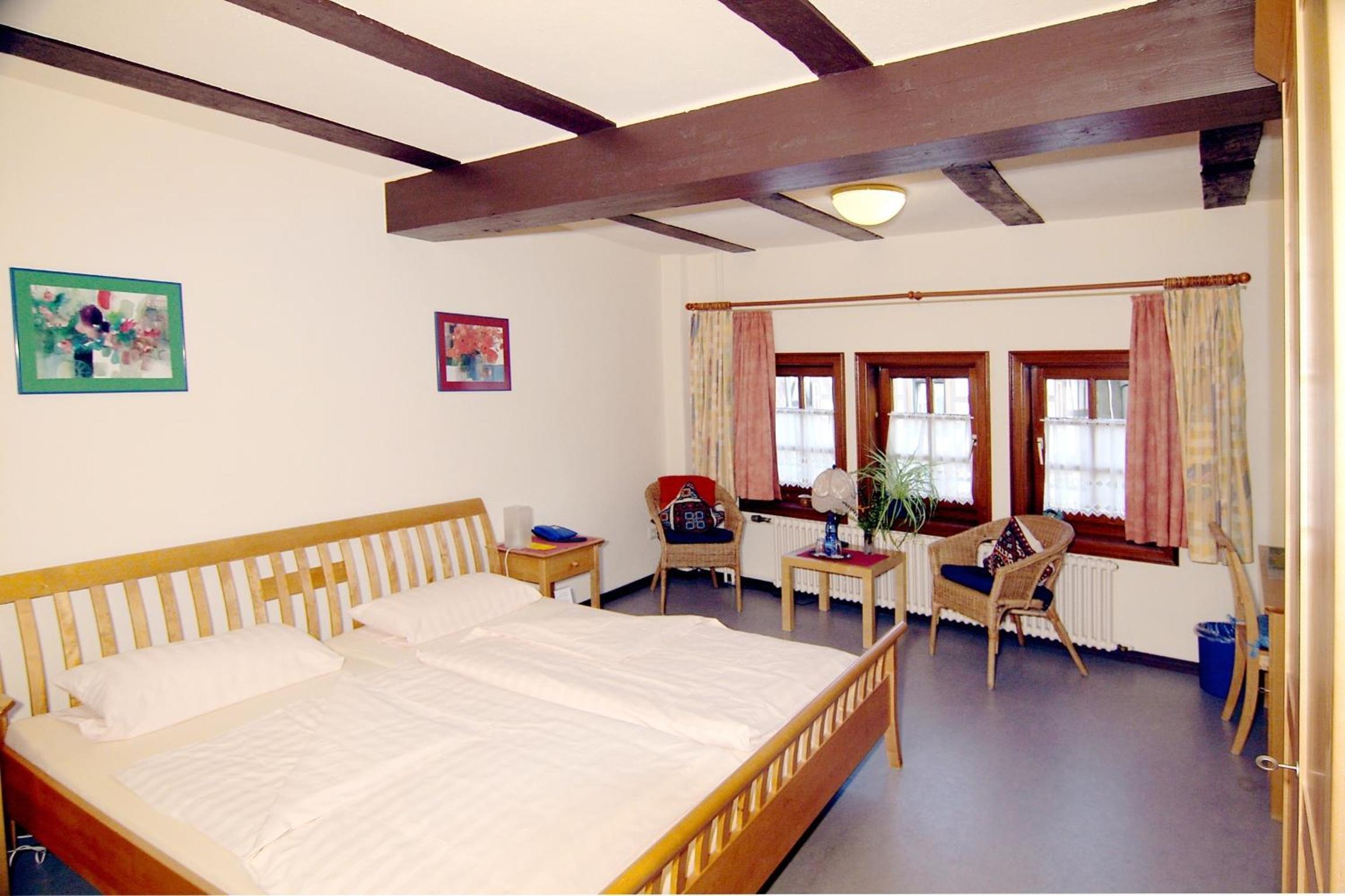 Double Room - Photo 5