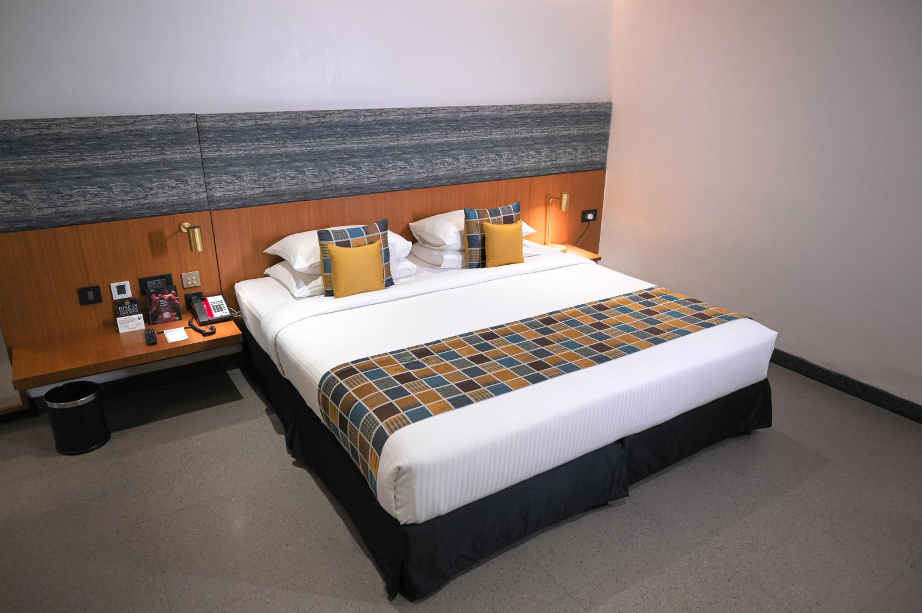 Executive Room - Photo 3