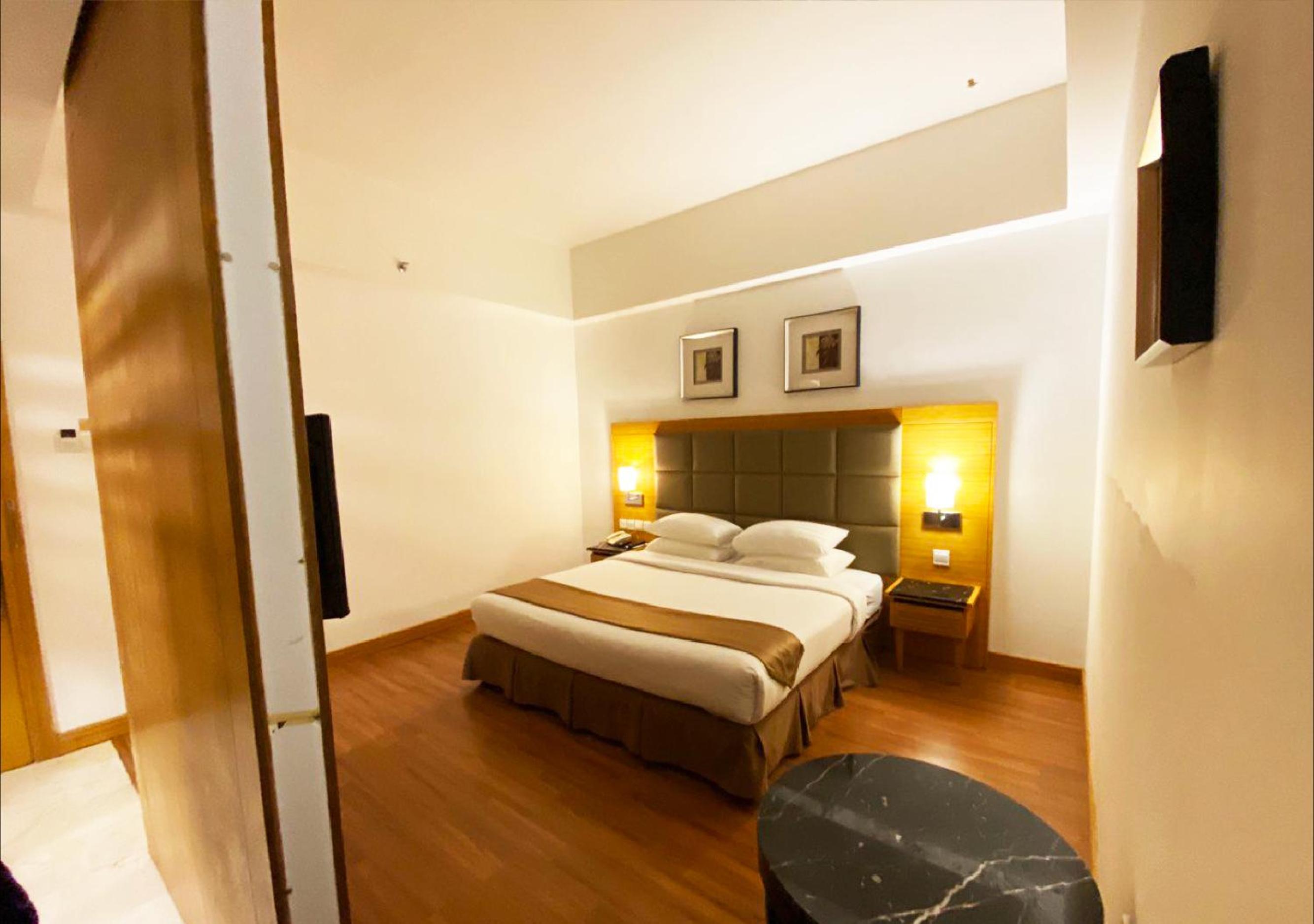 Deluxe Double Room photo 2