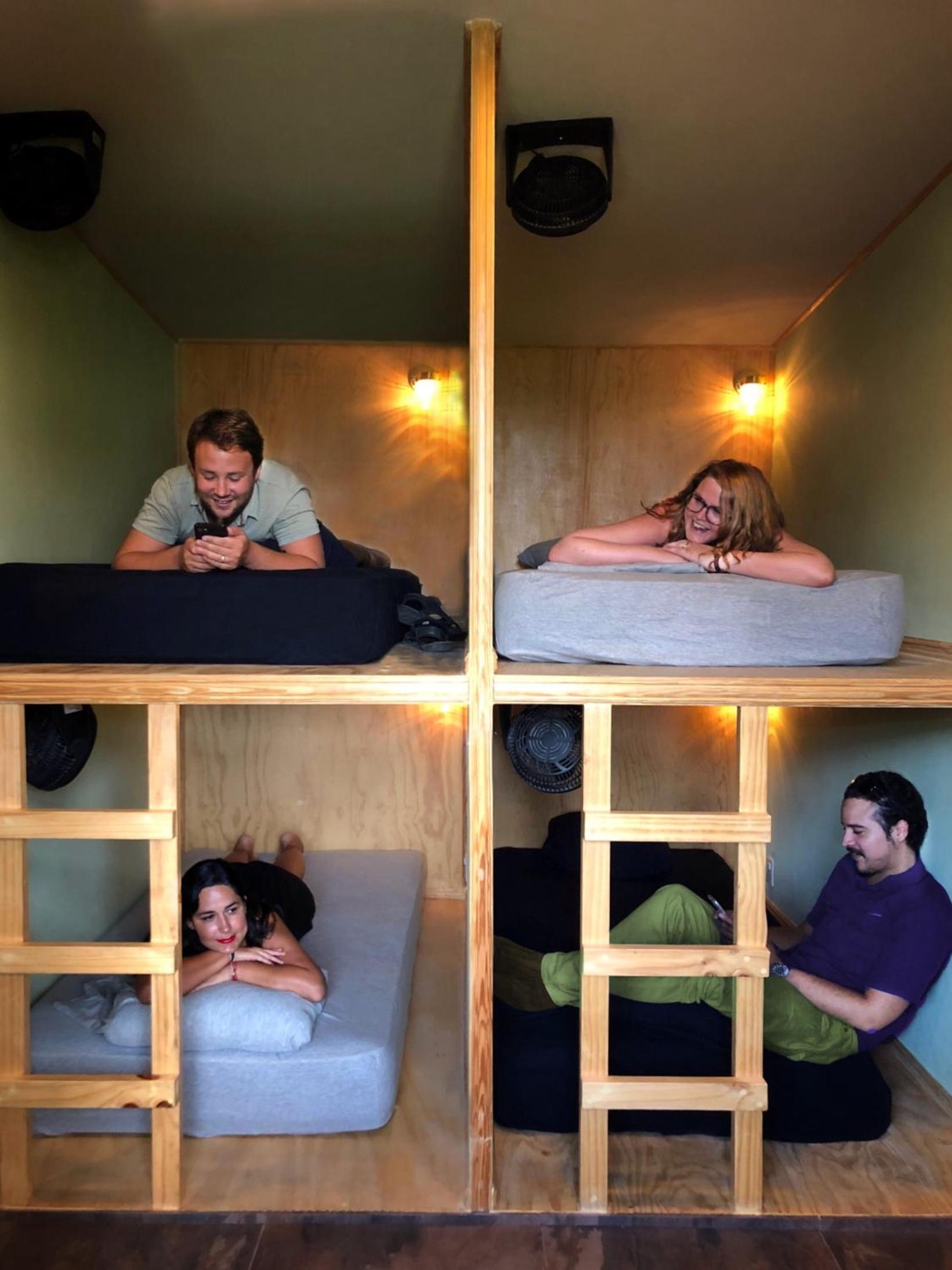 Single Bed in 10-Bed Dormitory Room photo 2
