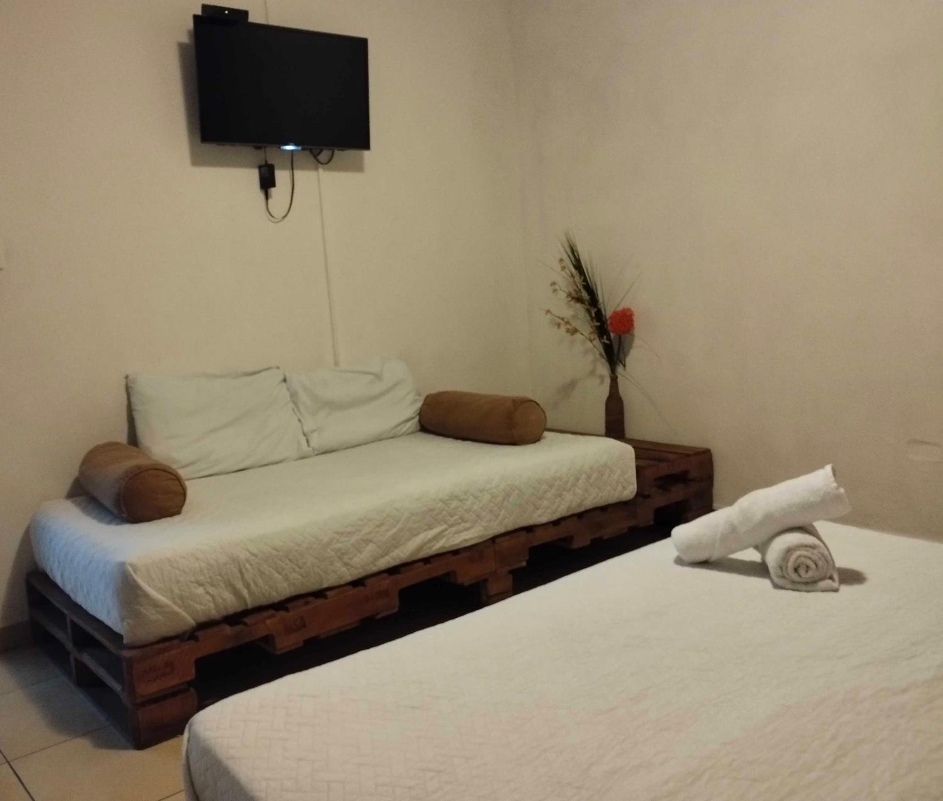Triple Room with Private Bathroom photo 3