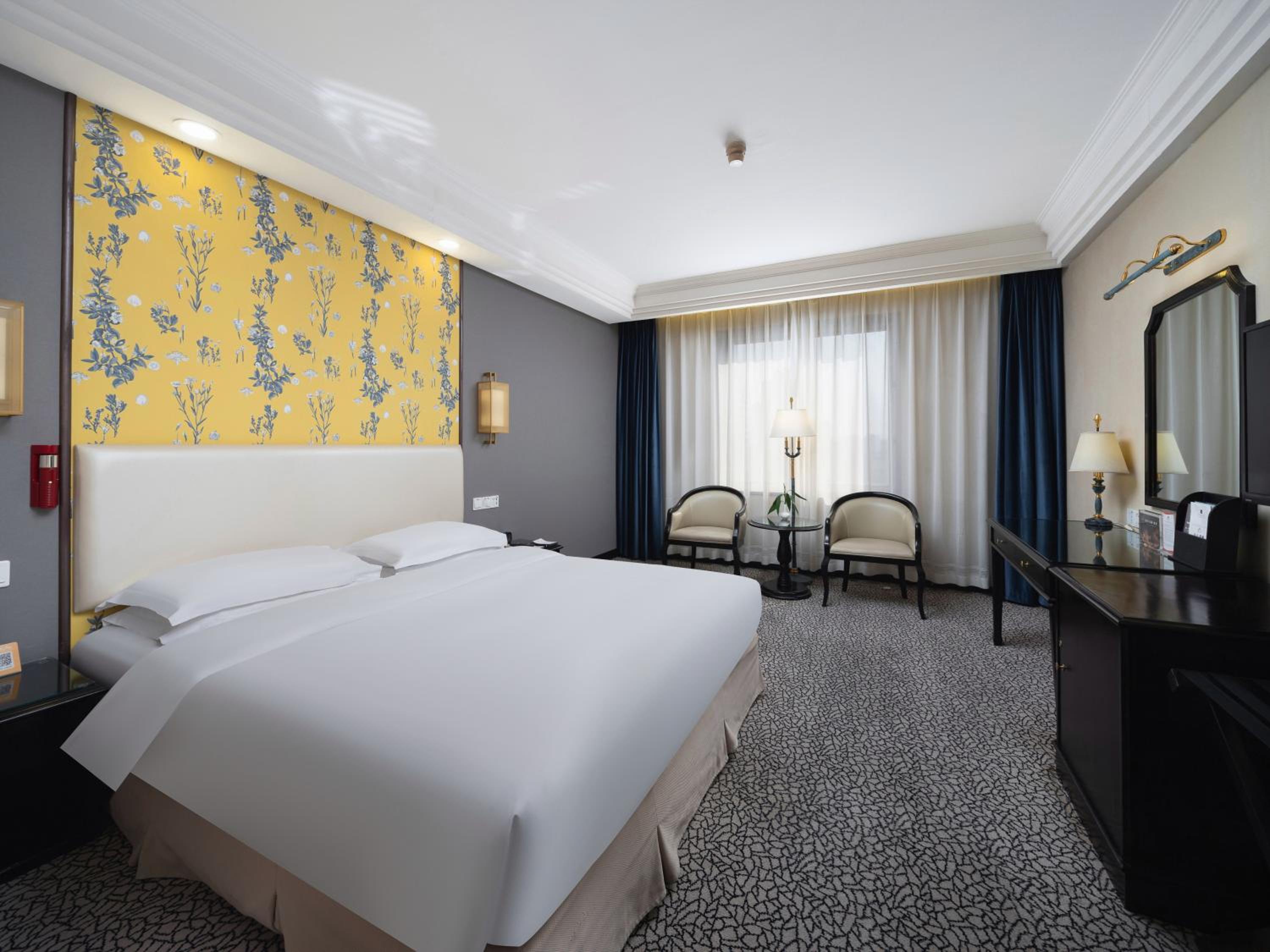Superior Double Room(6th - 8th Floor) - Photo 1