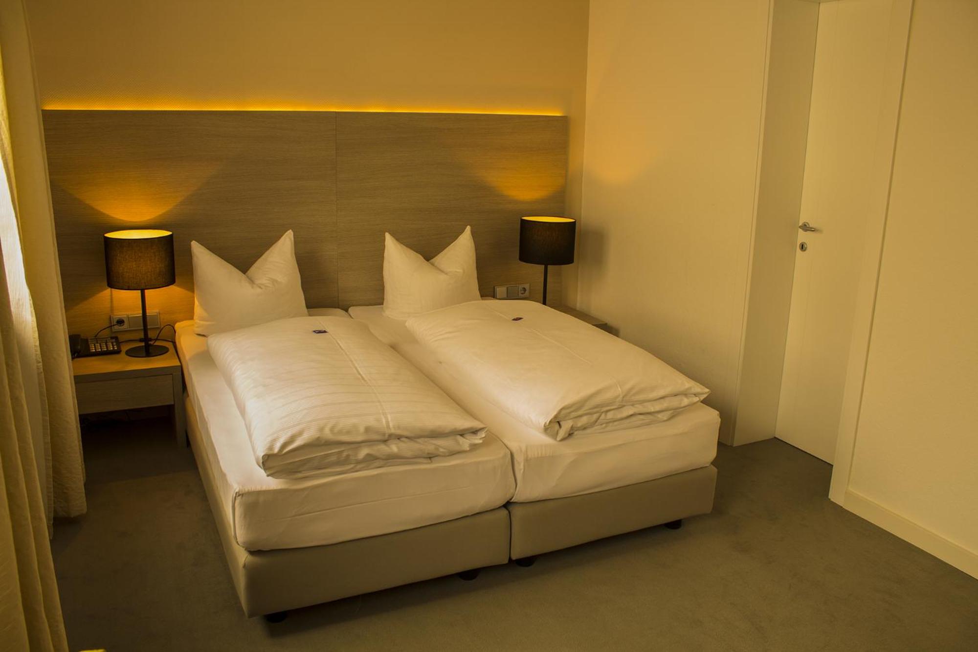 Double Room - Photo 11