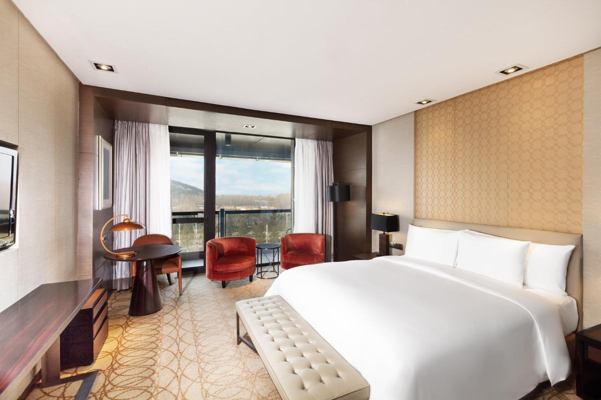 One-Bedroom Suite