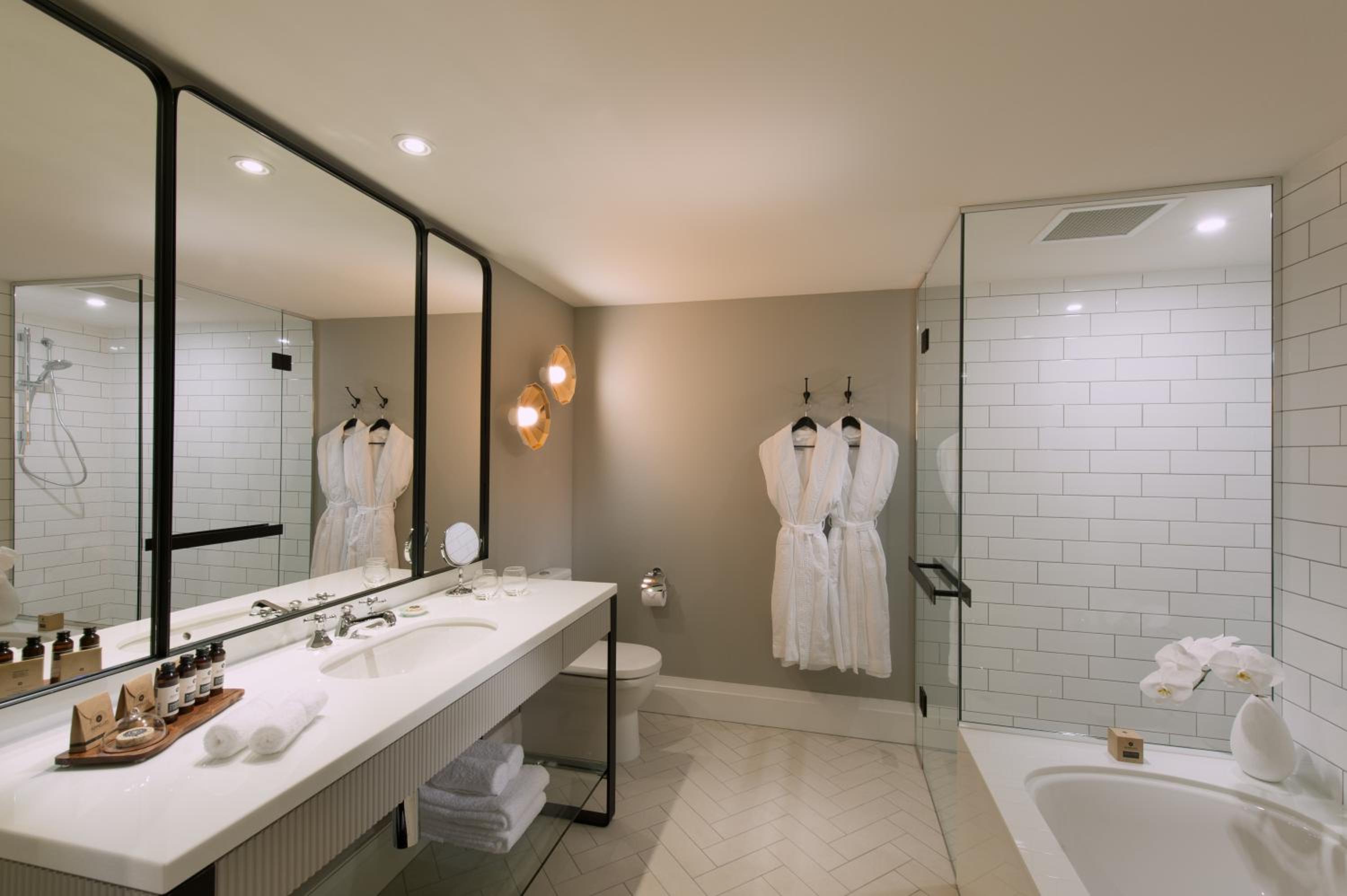 Luxury King Room