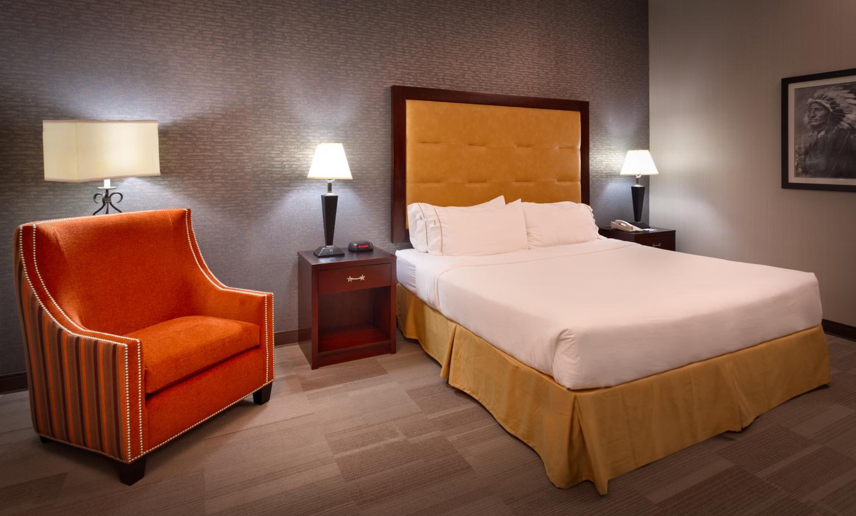 Standard King Room - Photo 2
