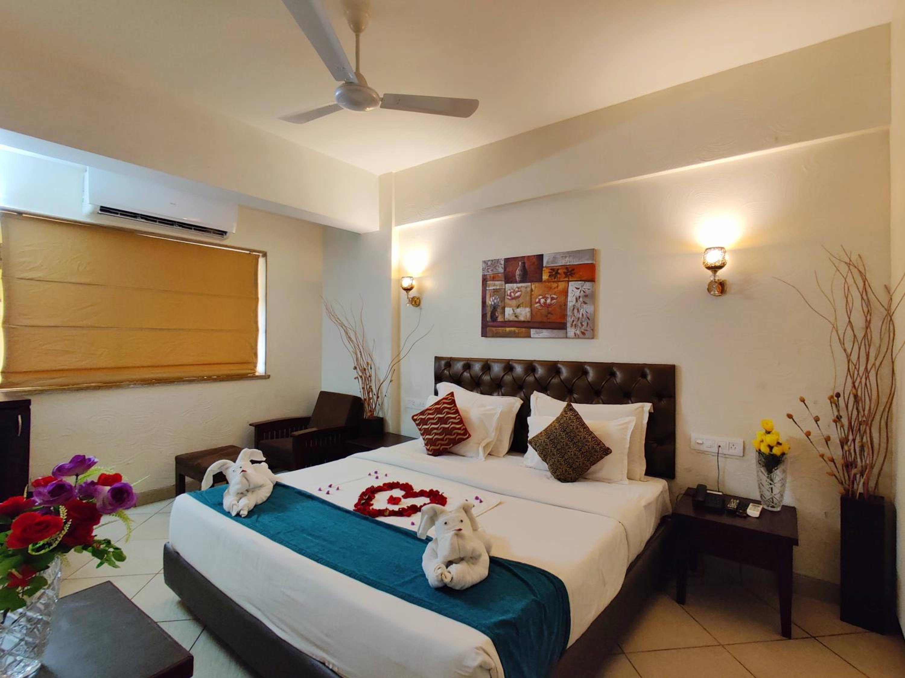 Luxury Suite - Photo 5