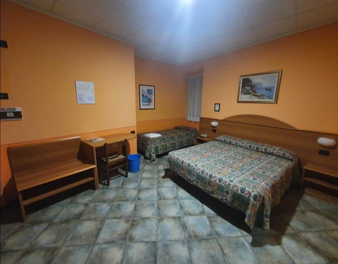 Triple Room - Photo 1