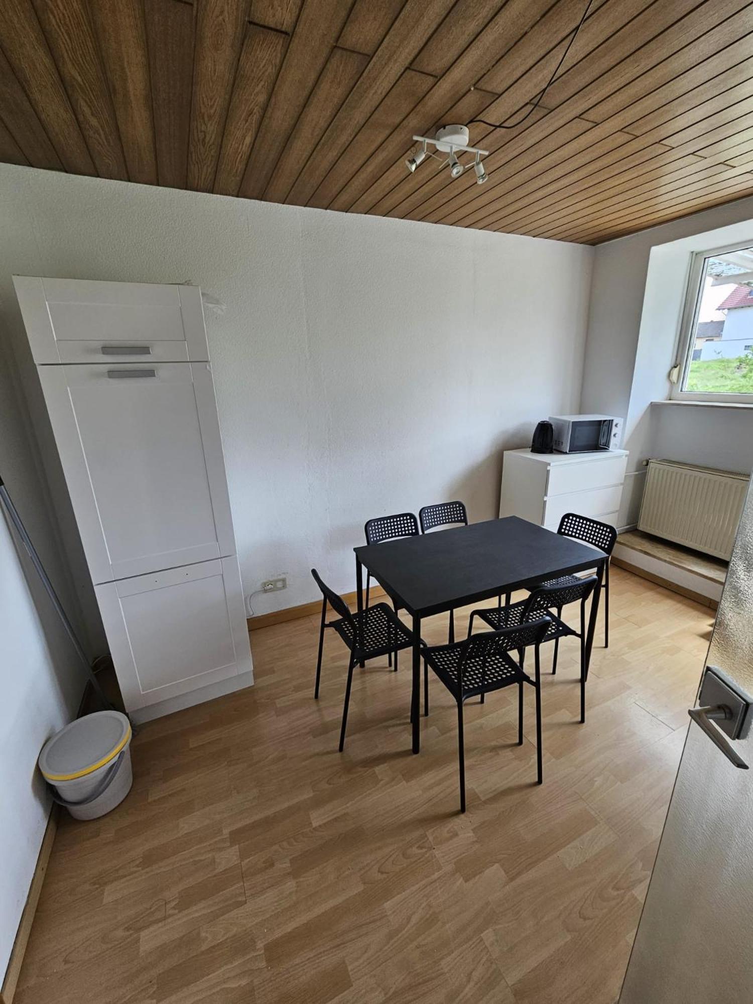Three-Bedroom Apartment - High Floor photo 2