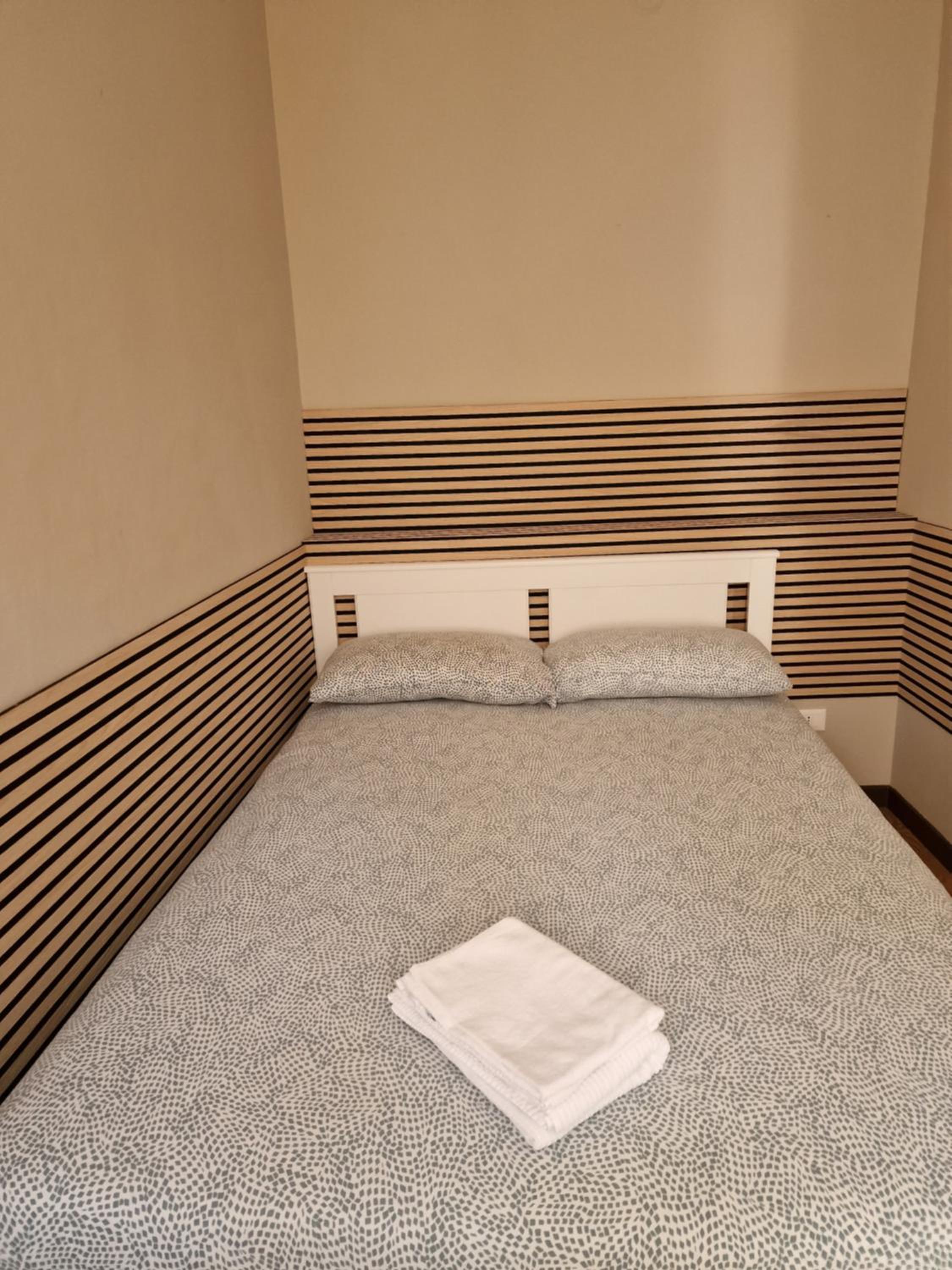 One-Bedroom Apartment - Photo 9