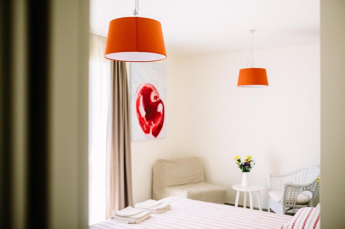 Standard Double Room - Photo 9