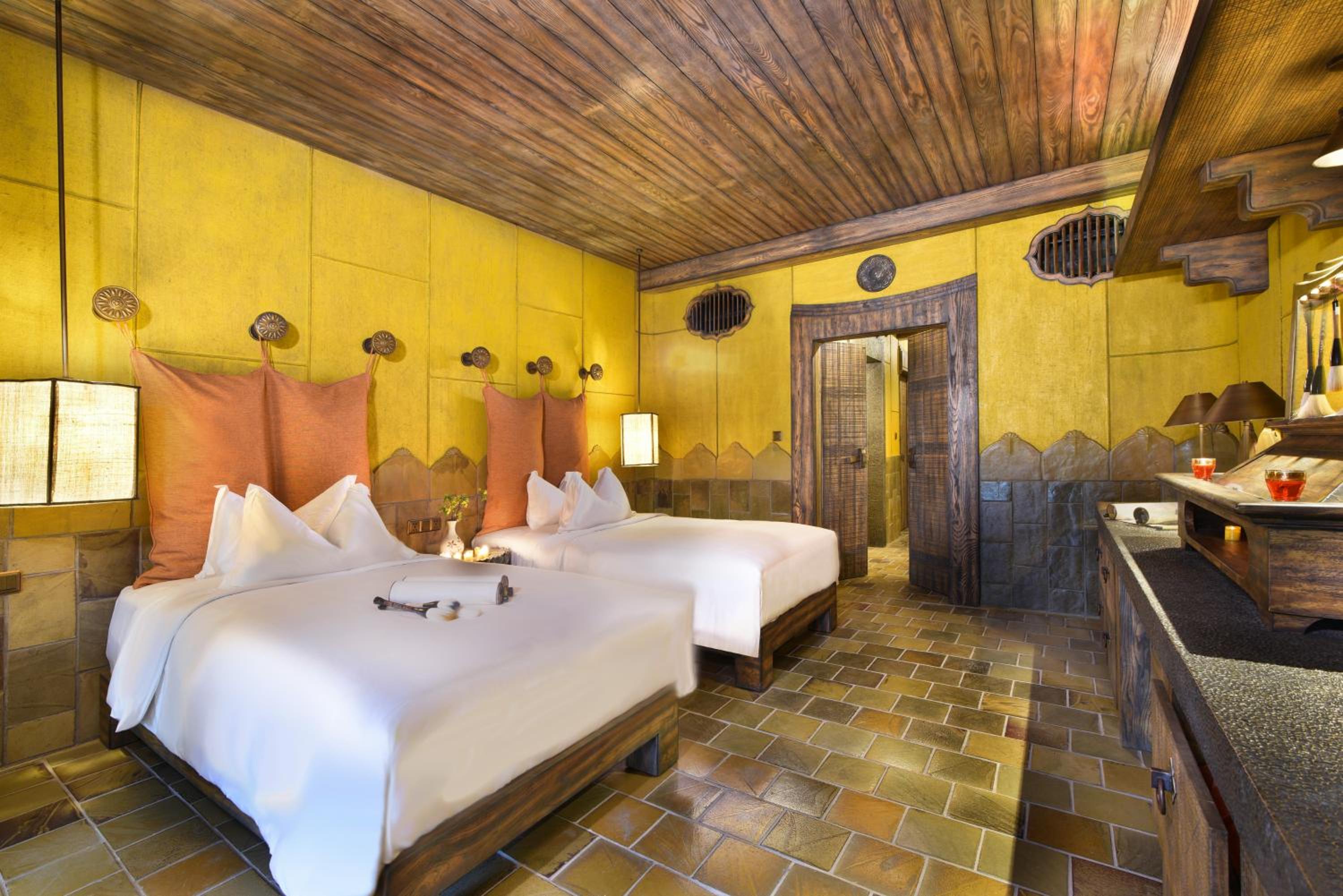 Superior Twin Room with Forest View photo 2