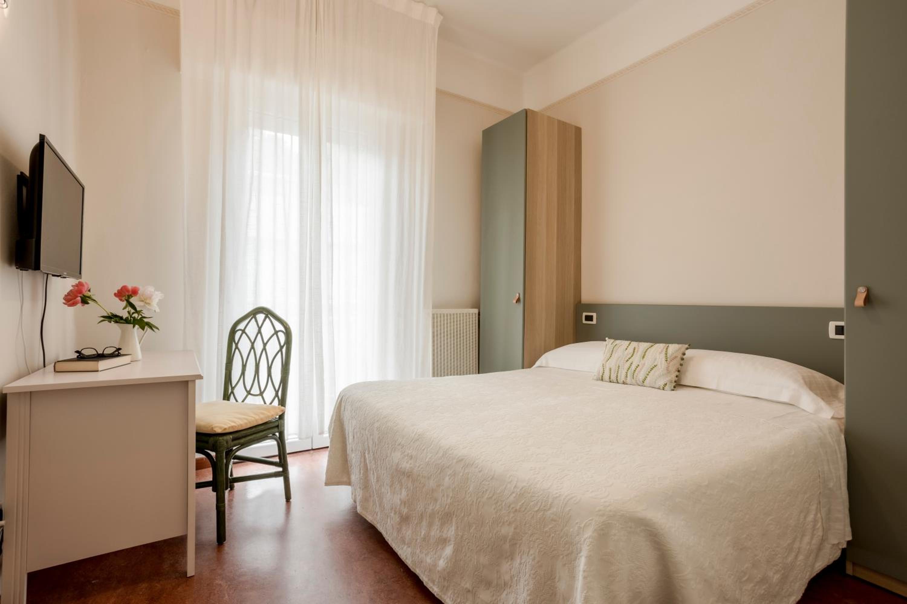 Double Room - Photo 1