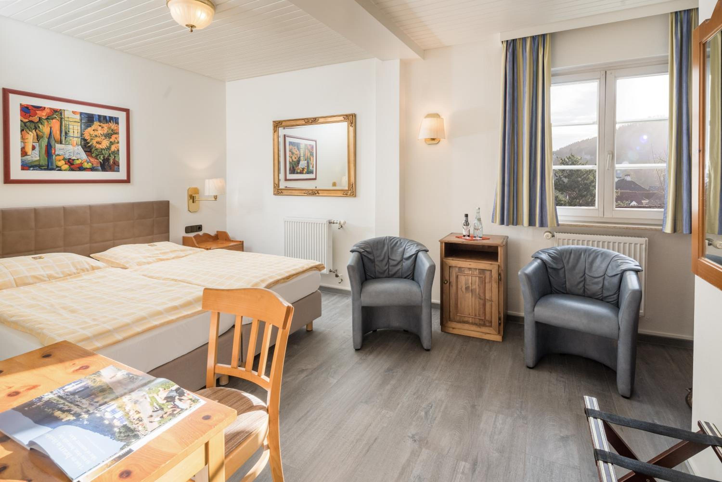 Standard Double Room - Photo 5