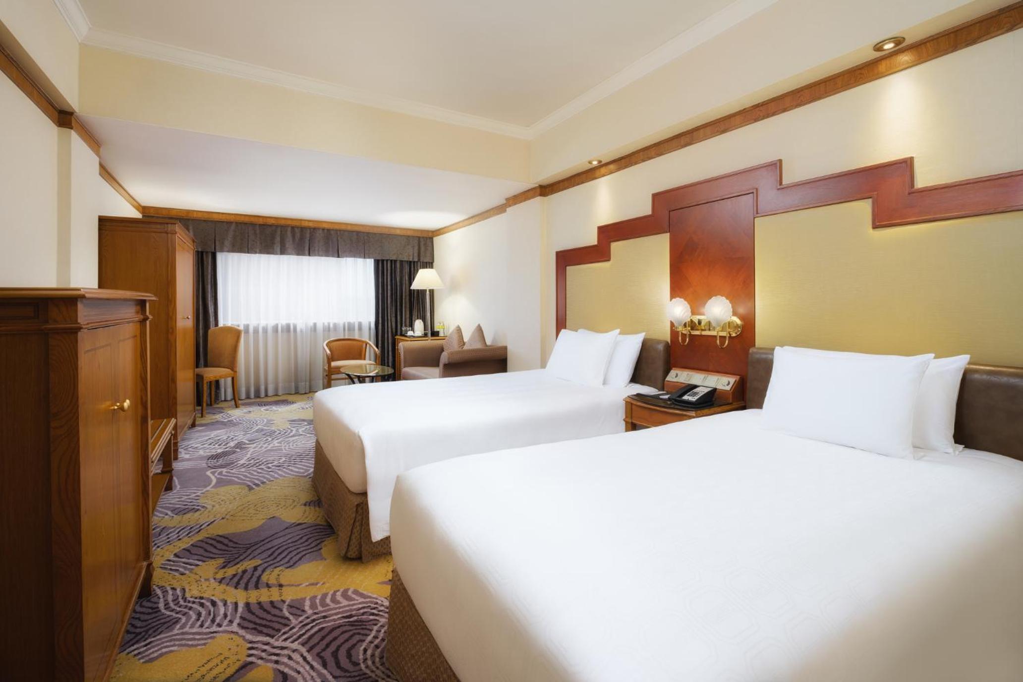 Executive Grand Deluxe Twin photo 1