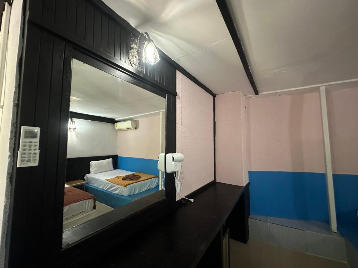 Basic Triple Room photo 1