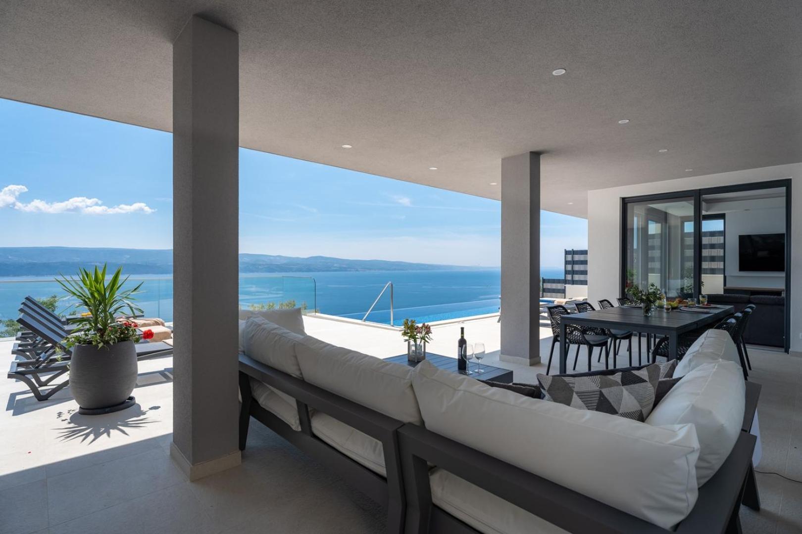 Villa with Private Pool photo 3