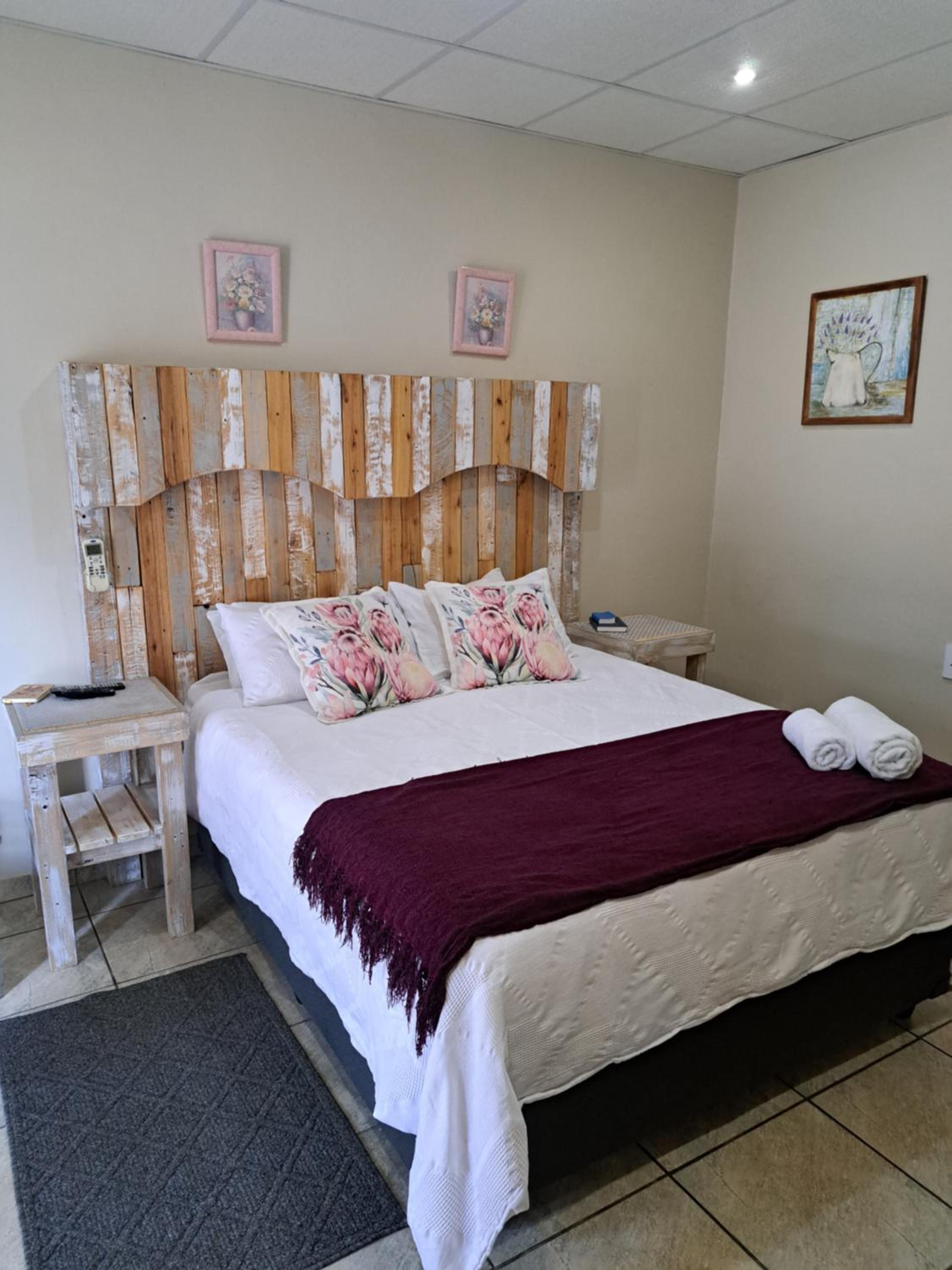 Deluxe Queen Room - Photo 5