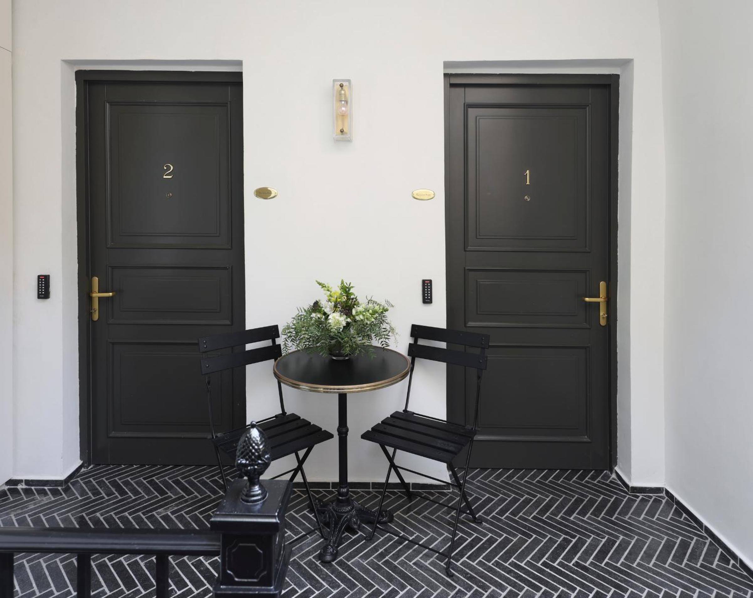 Premium Double Room - Photo 18
