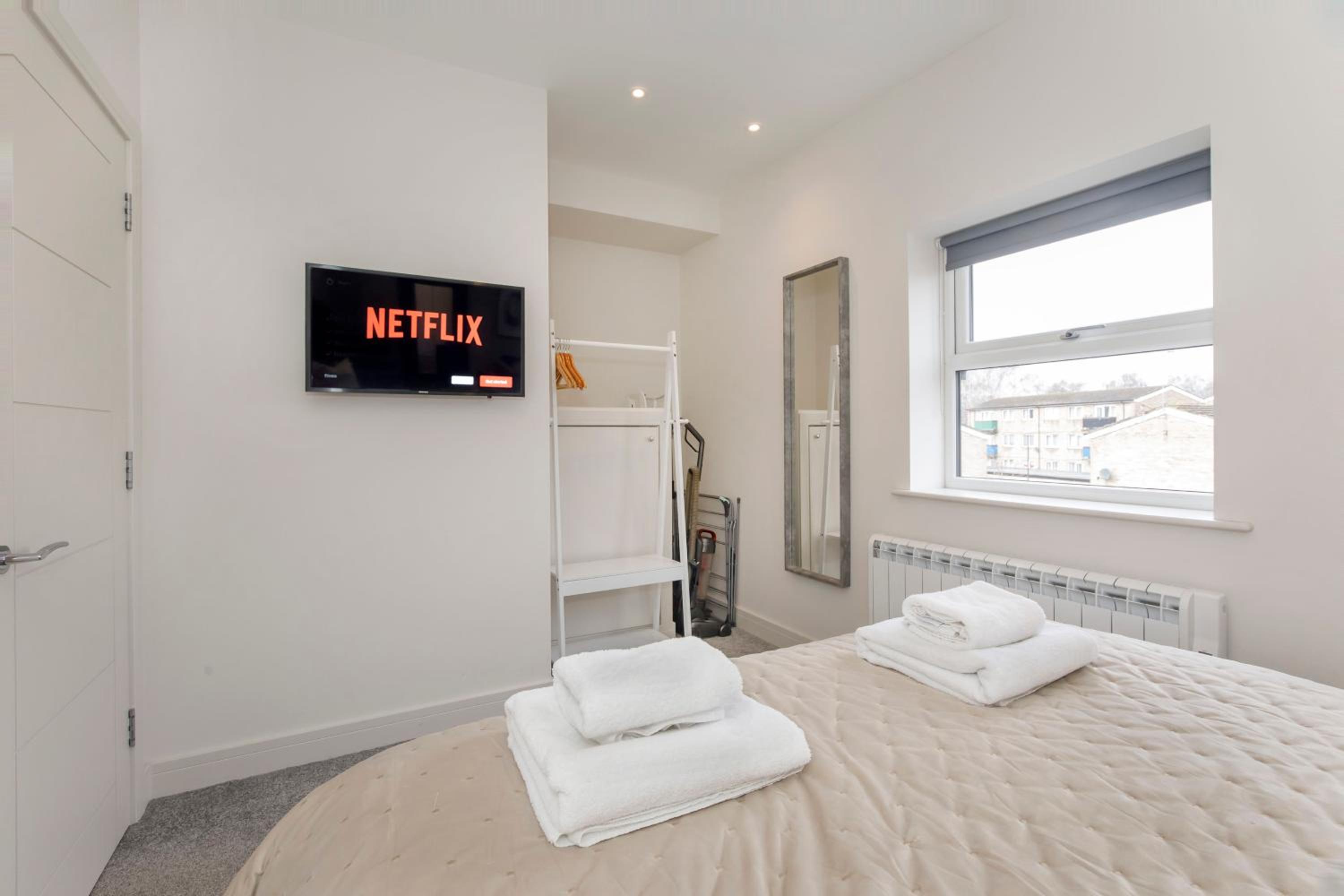 Two-Bedroom Apartment - Photo 7