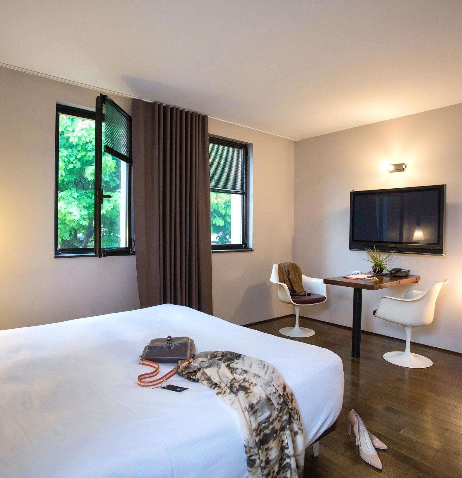 Contemplative Double Room - Wellness Center Access Included
