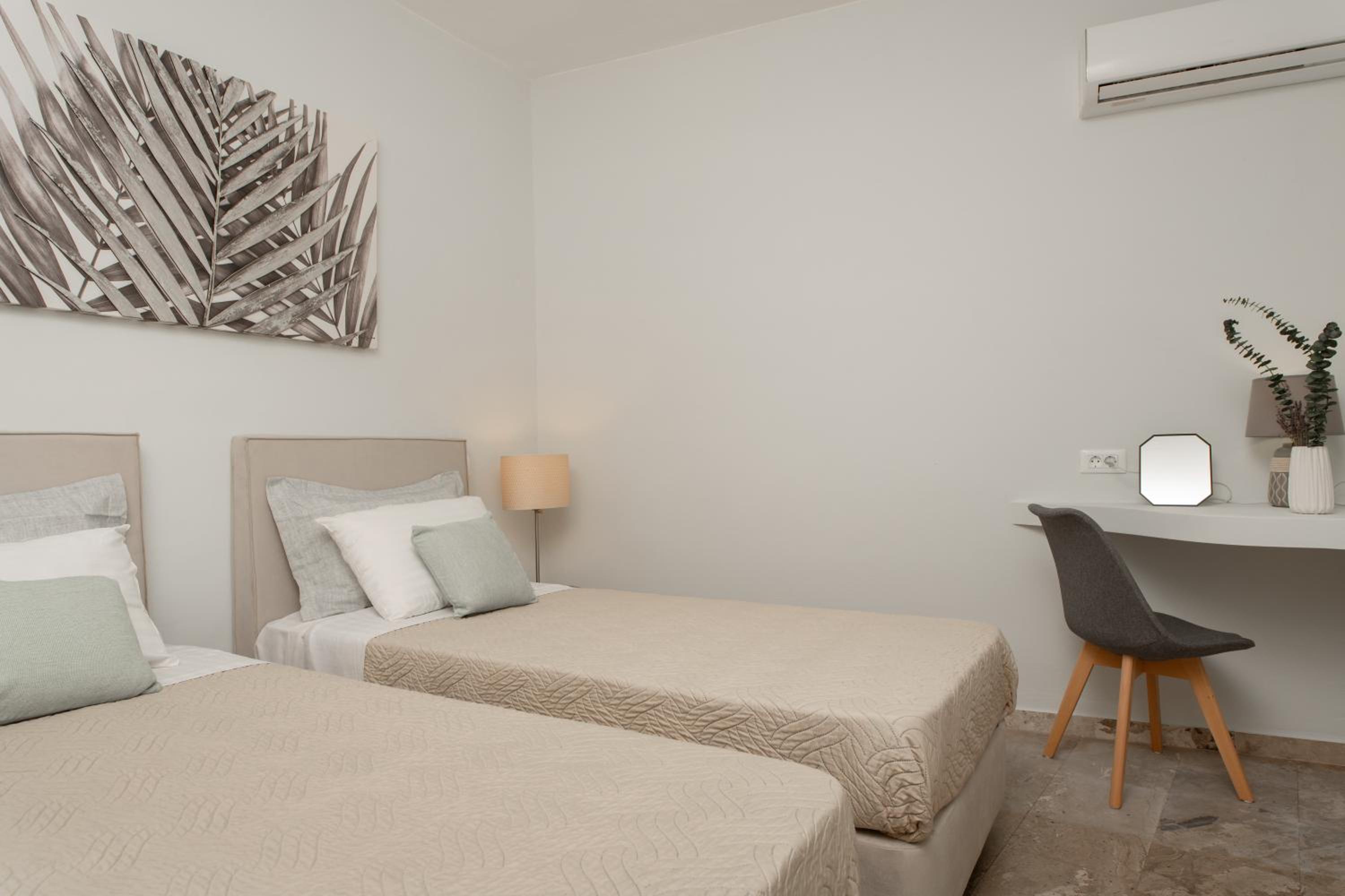 Apartment photo 3