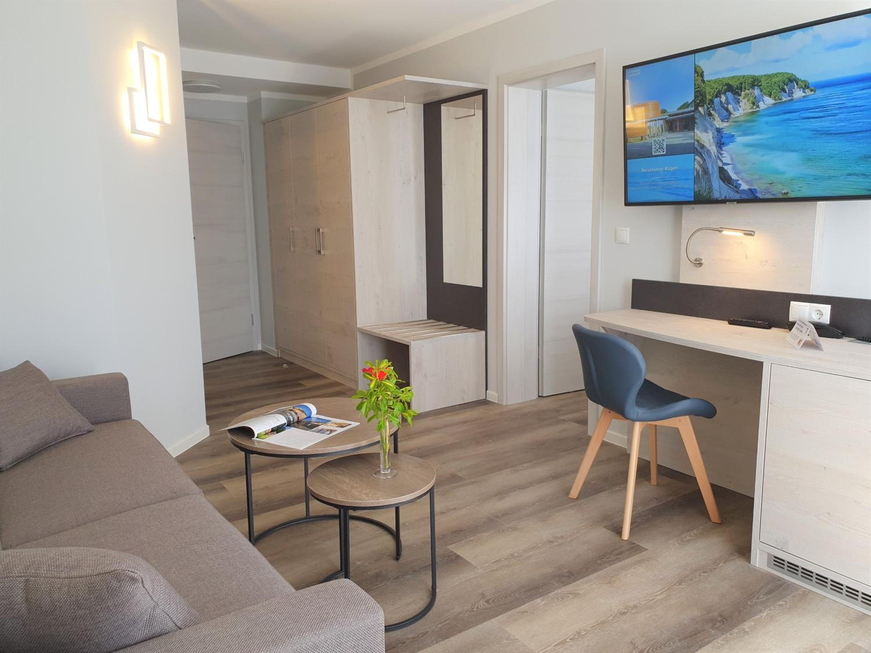 Family Room photo 3