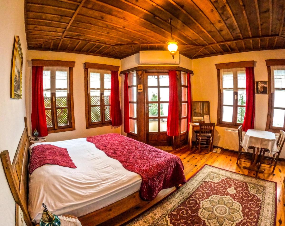 Double Room with Sea View - Photo 4
