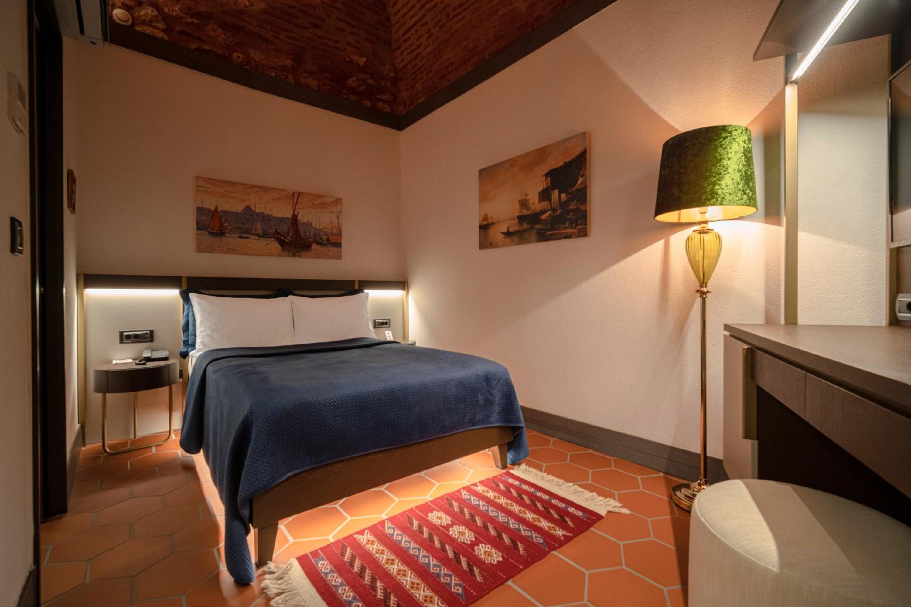 Standard Single Room photo 2