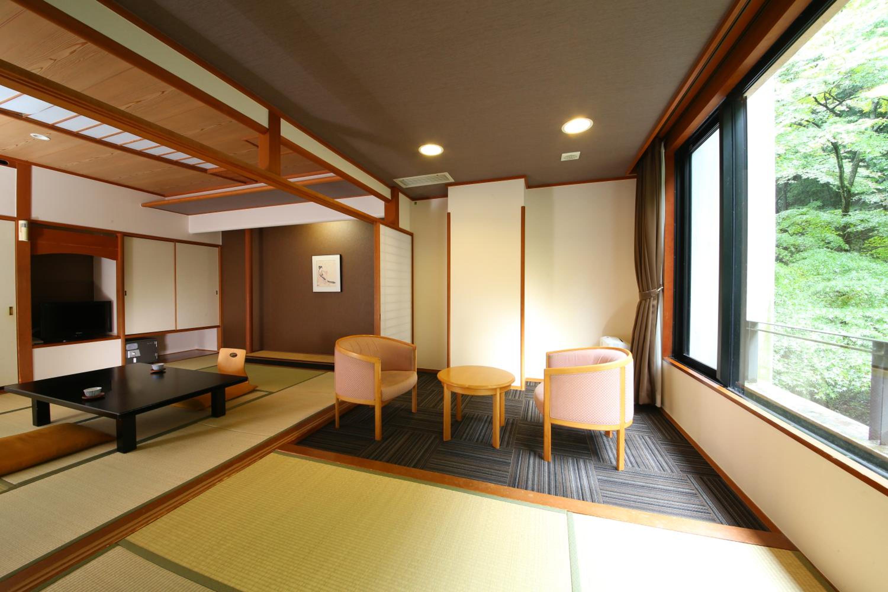 Japanese-Style Family Room - Non-Smoking - Photo 3
