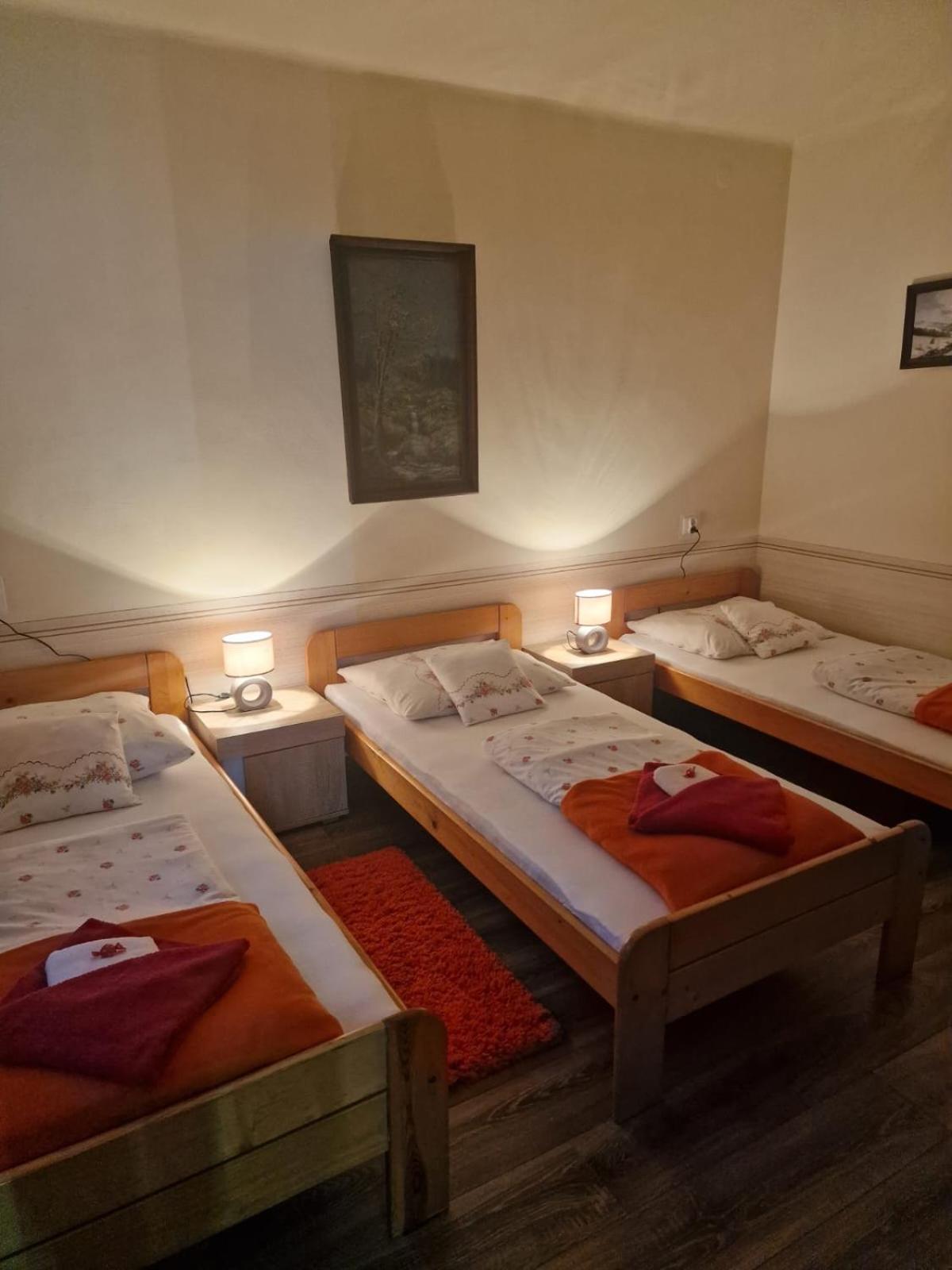Triple Room - Photo 3