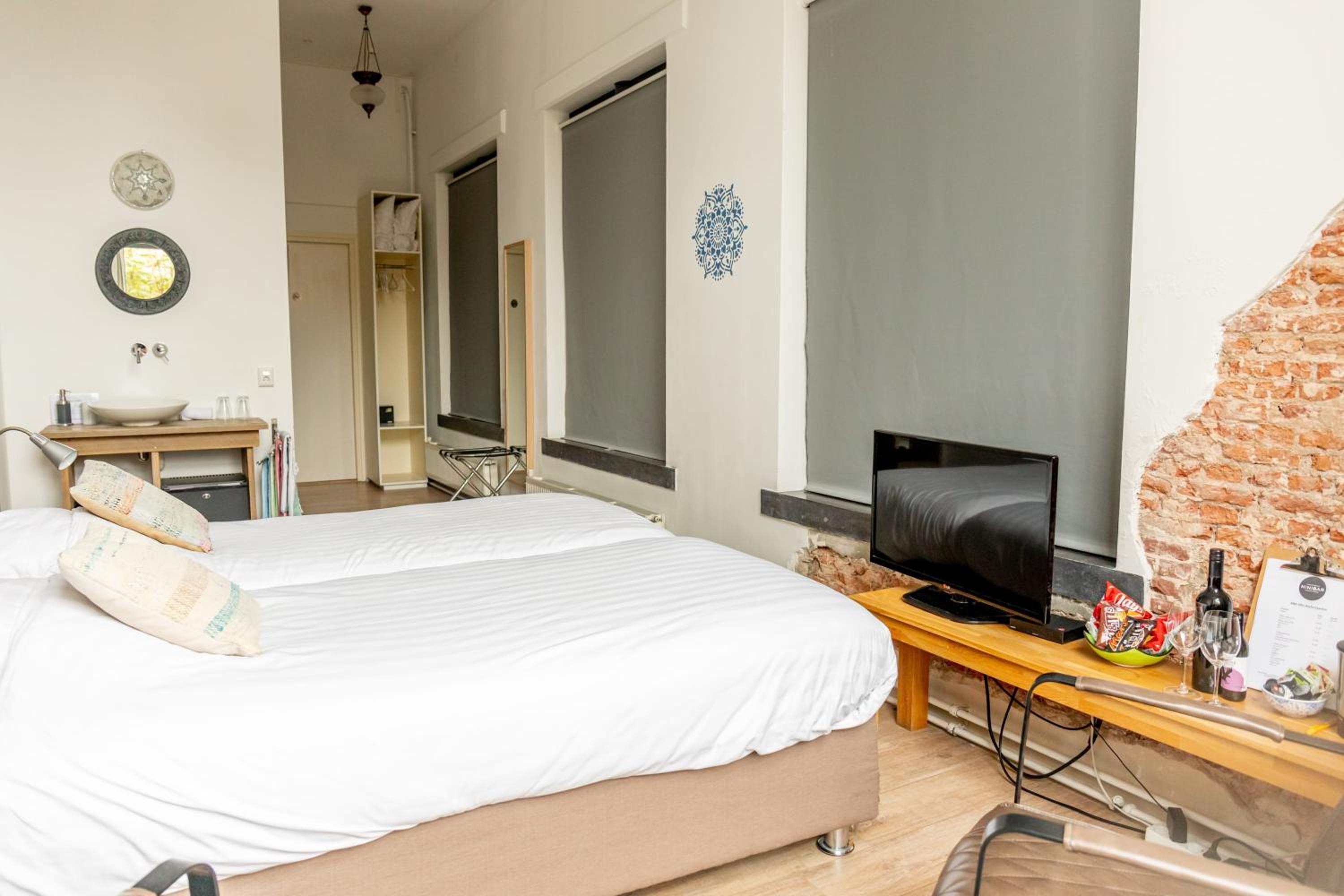 Deluxe Double Room photo 2