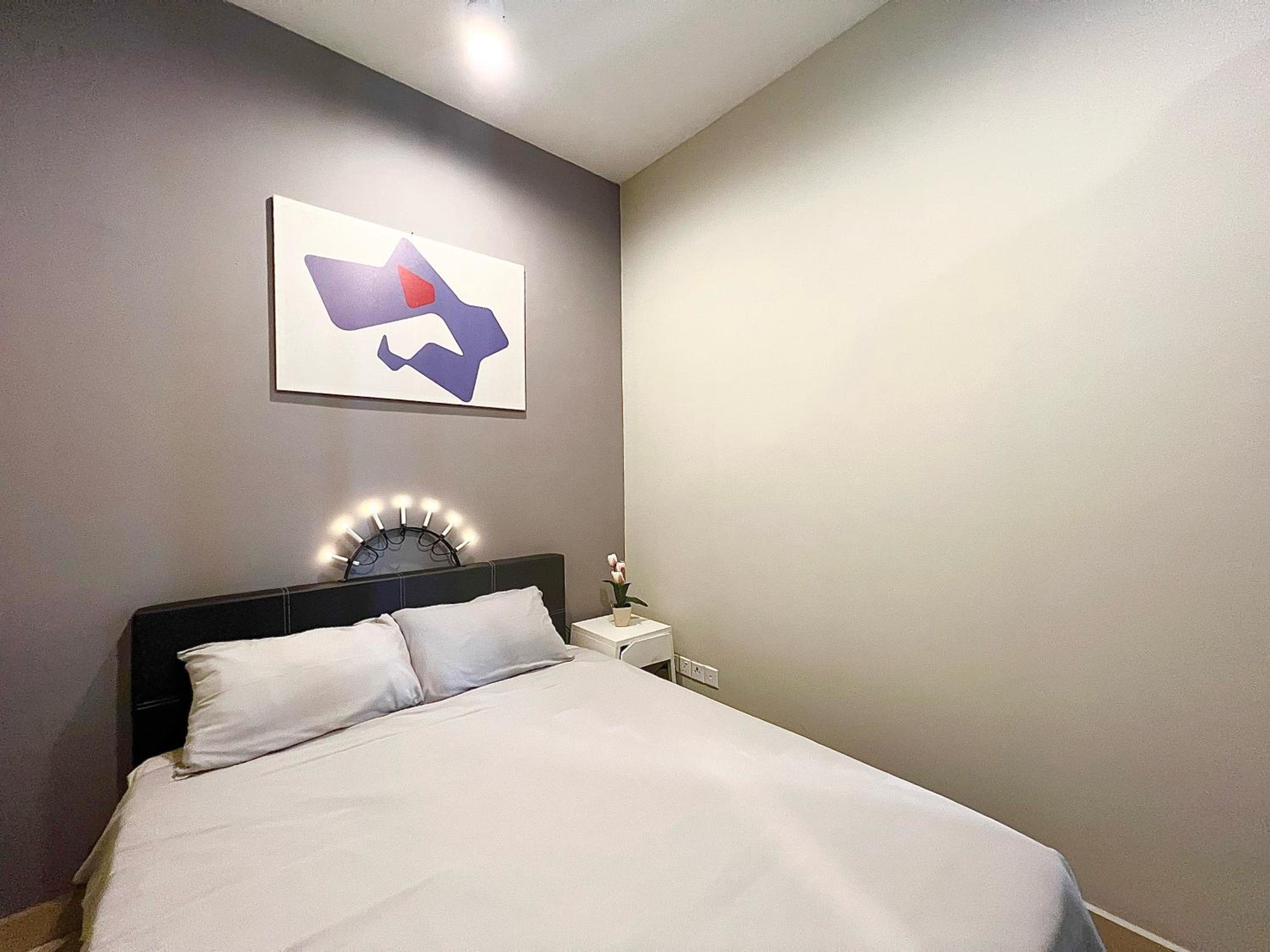 Three-Bedroom Apartment - Photo 12
