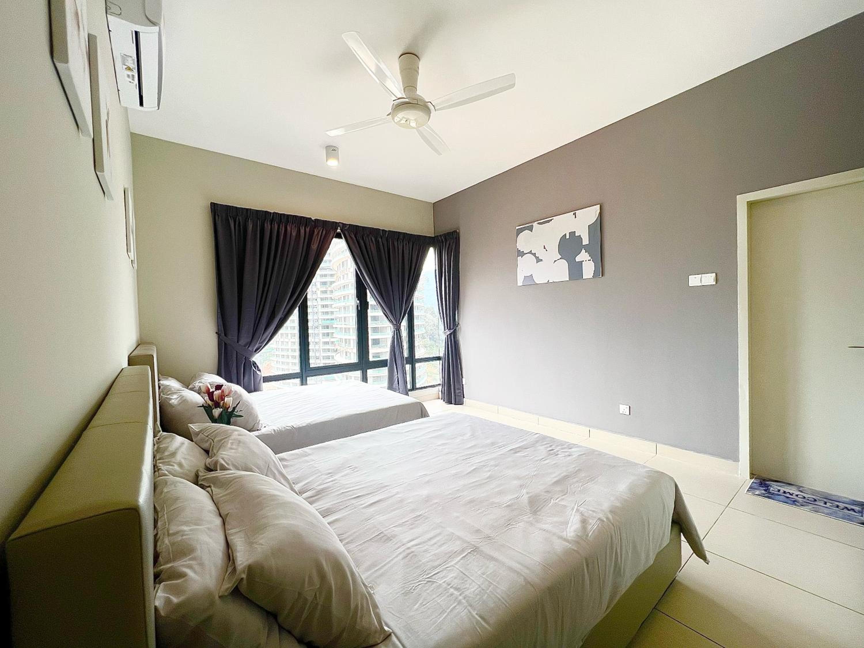 Three-Bedroom Apartment - Photo 8