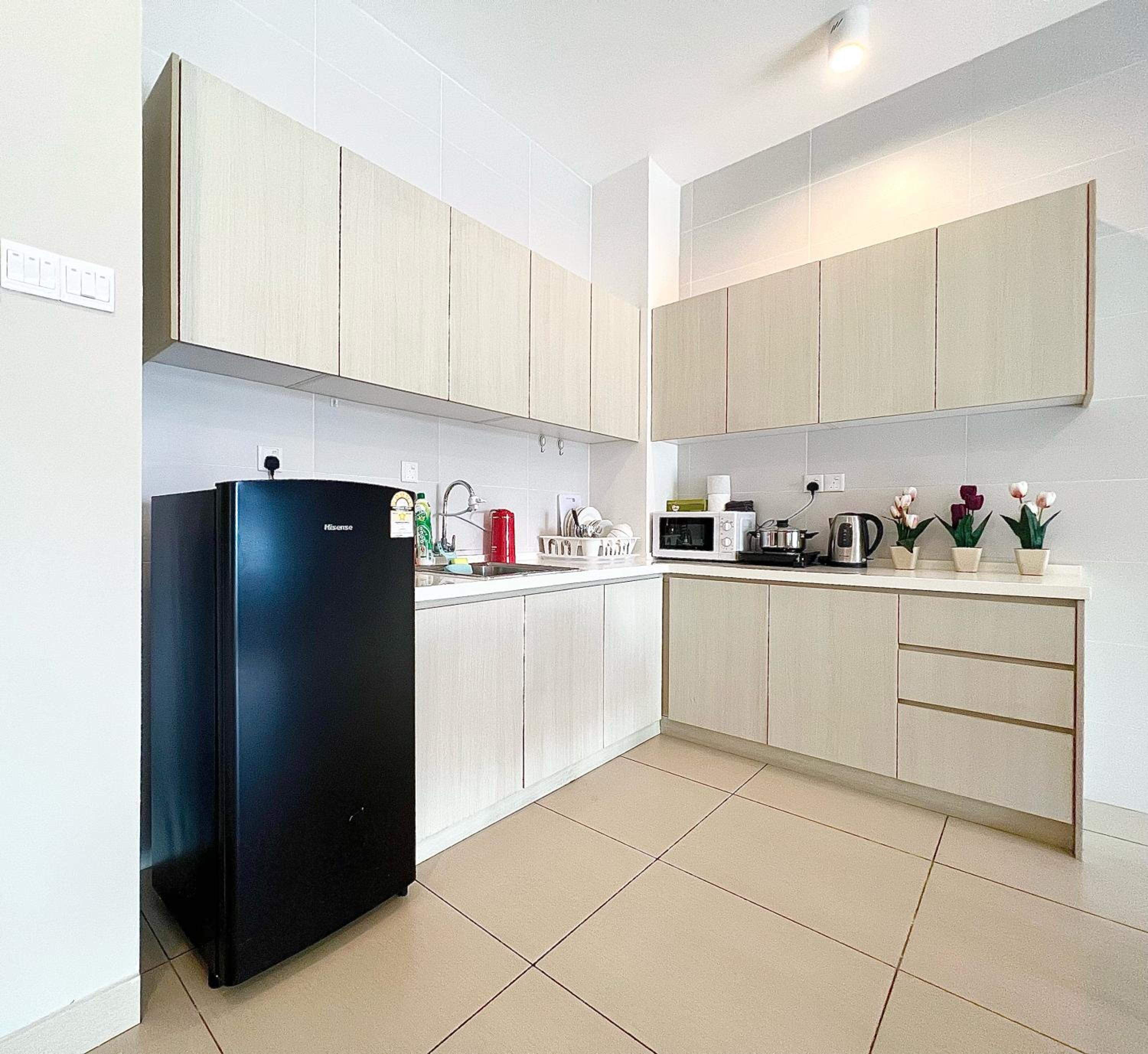 Three-Bedroom Apartment - Photo 5