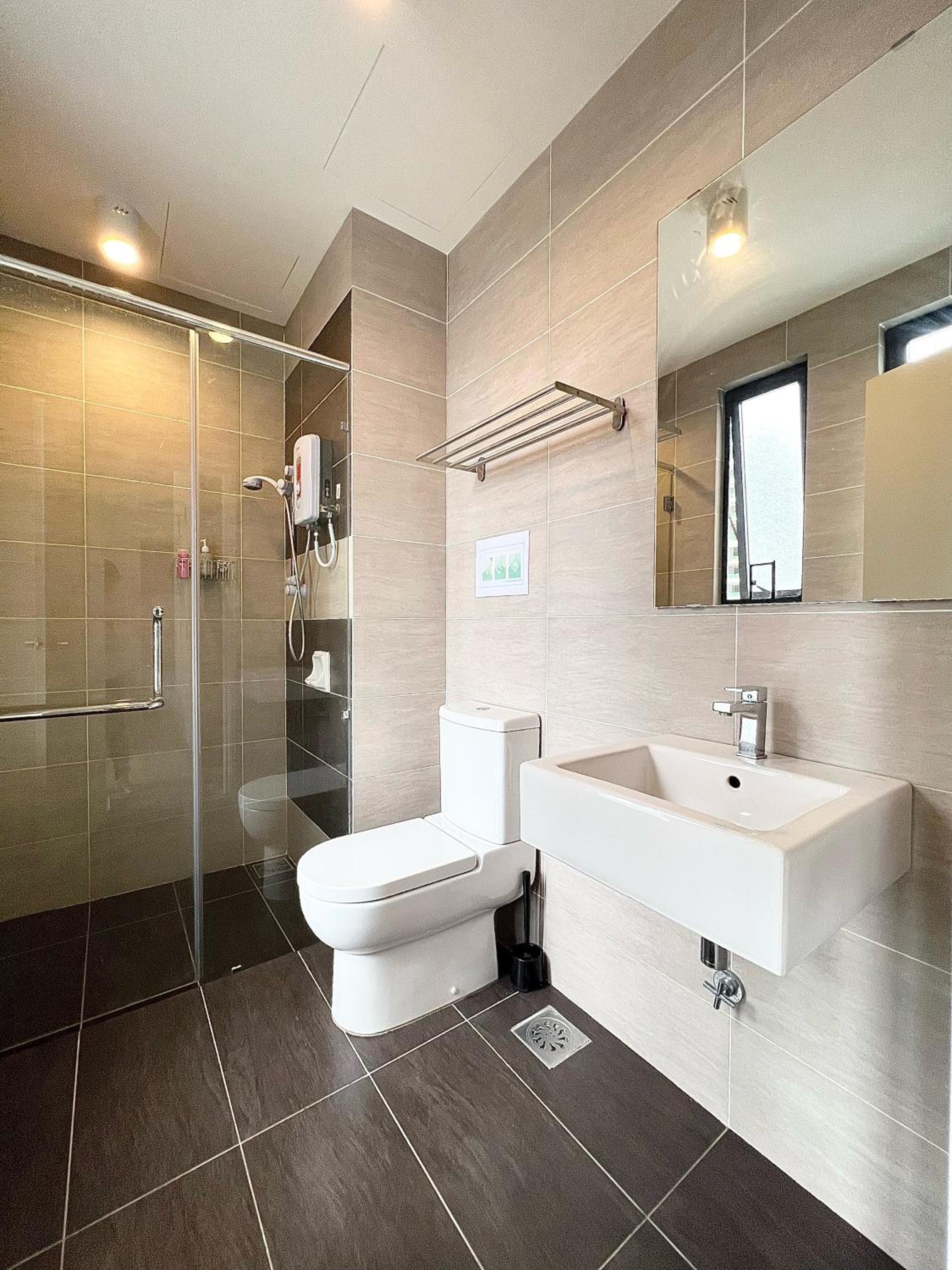 Three-Bedroom Apartment - Photo 10