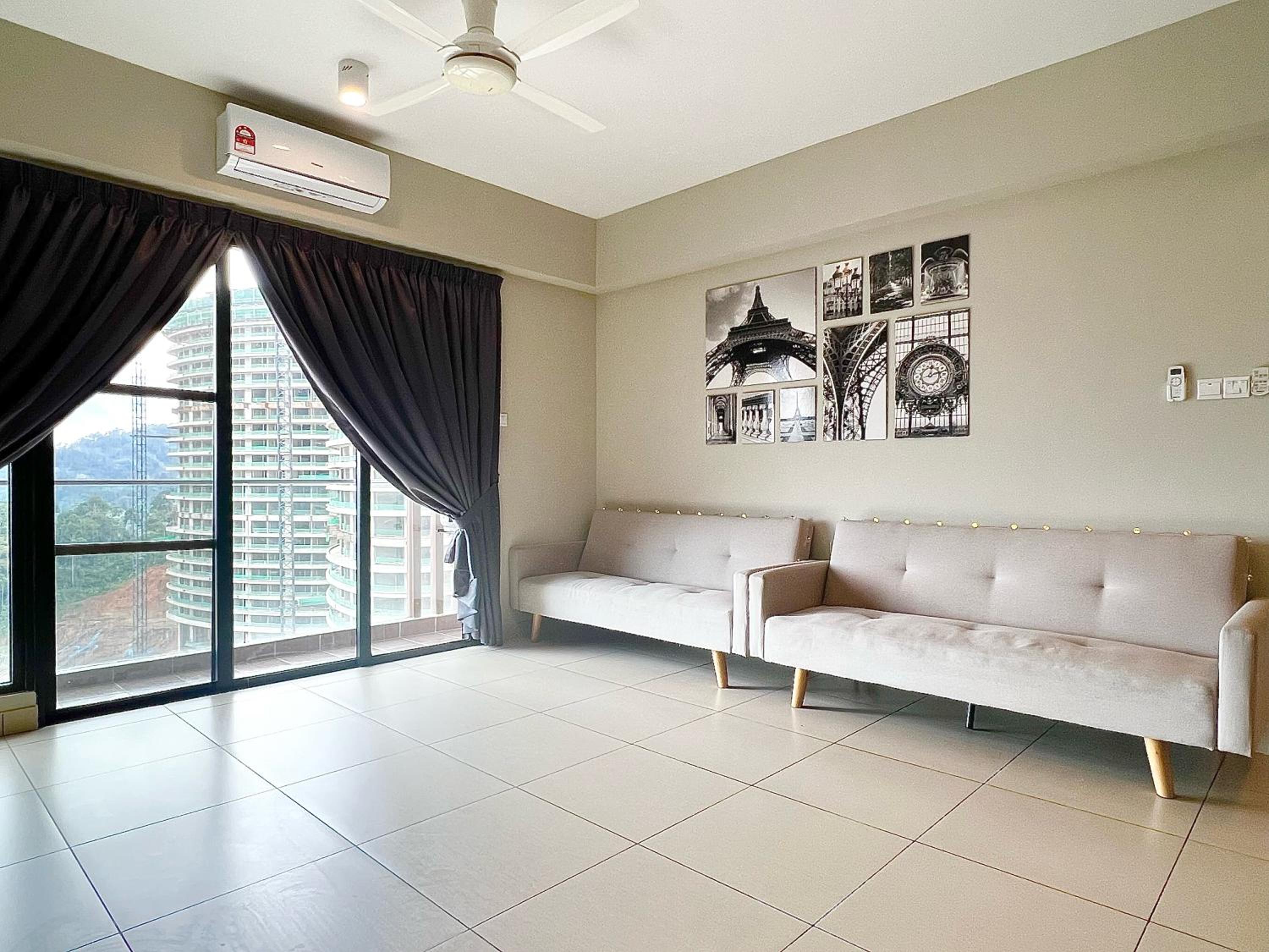 Three-Bedroom Apartment - Photo 4