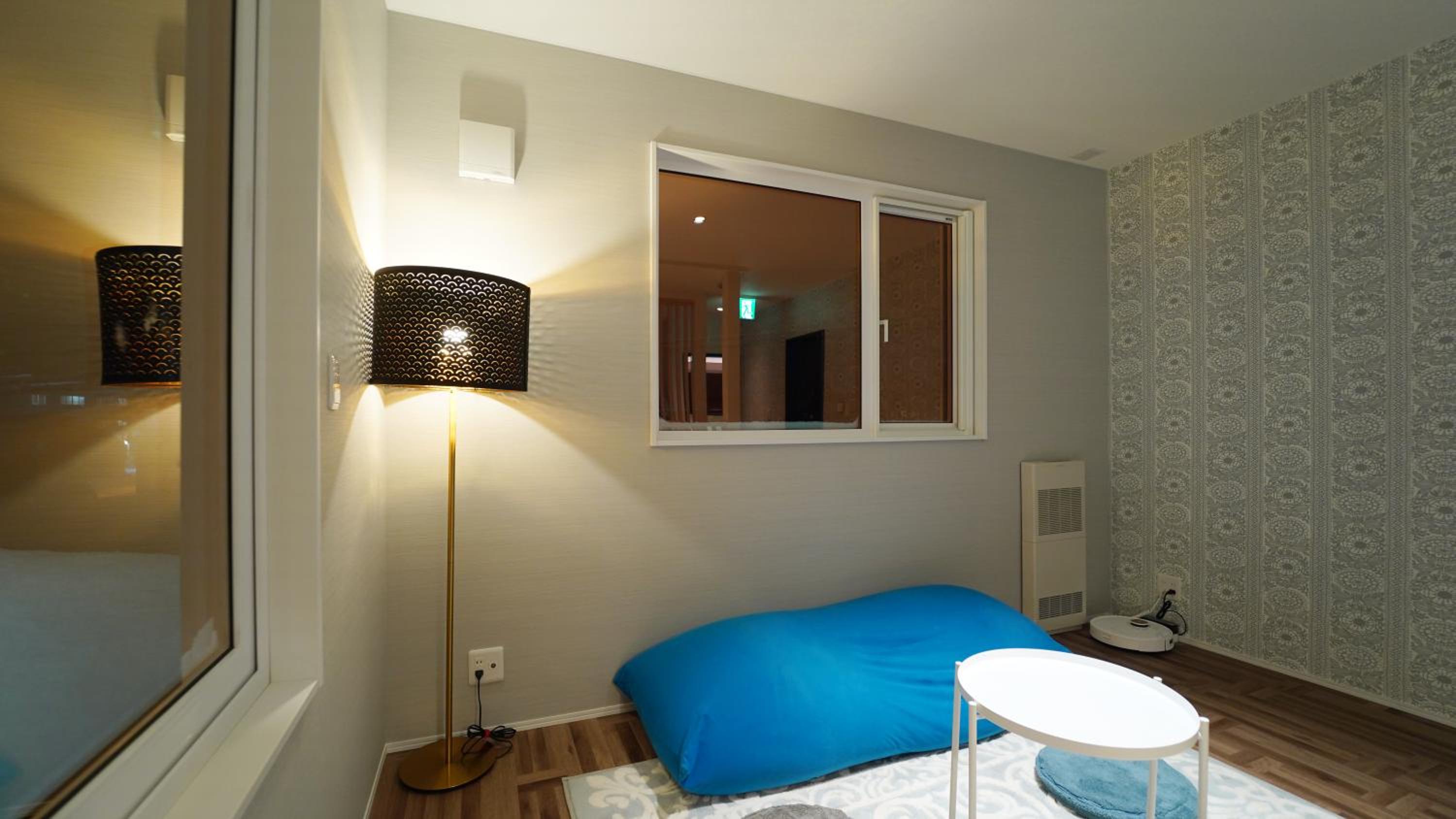 Twin Room with Private Bathroom photo 2
