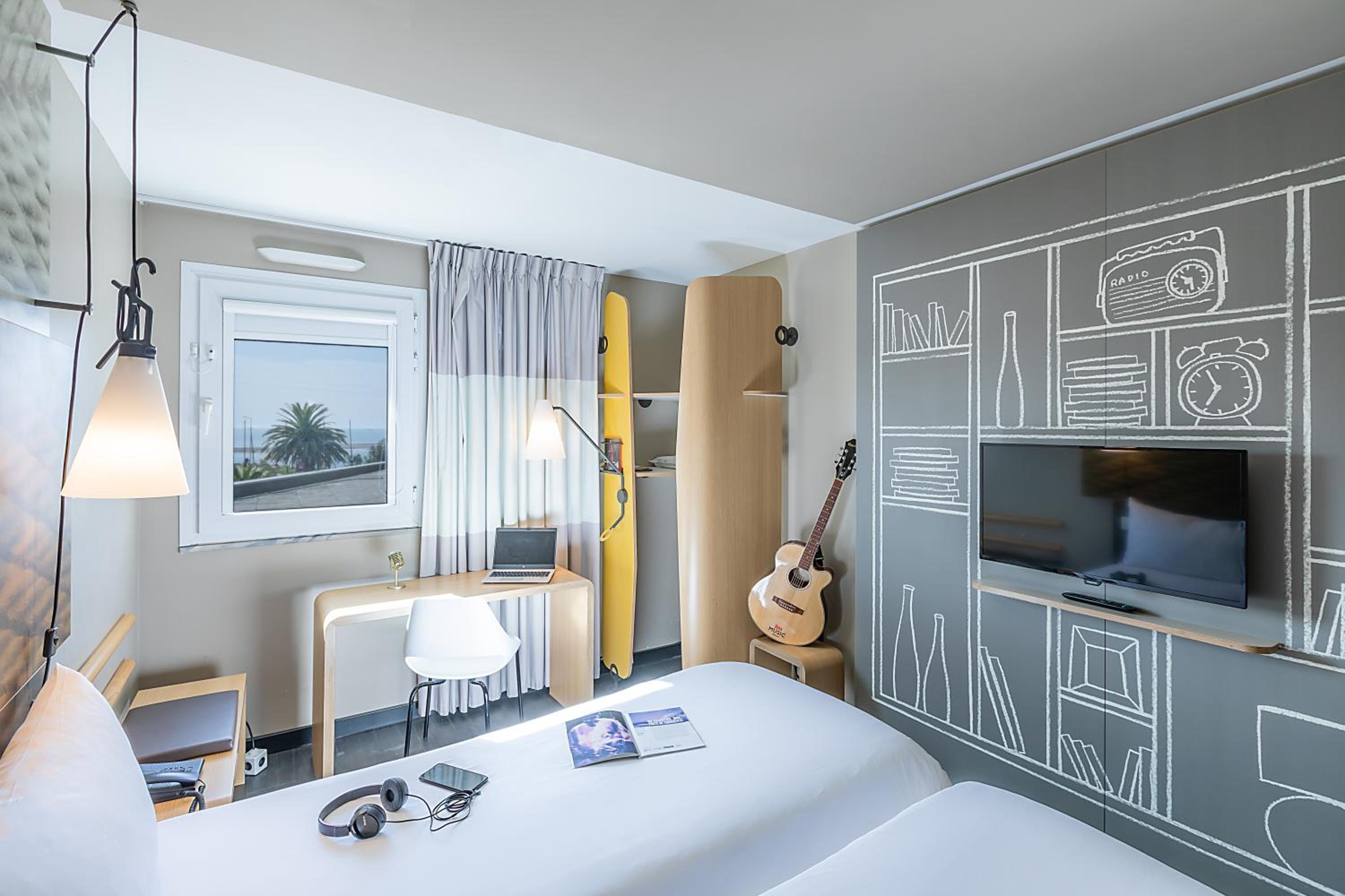 Available room