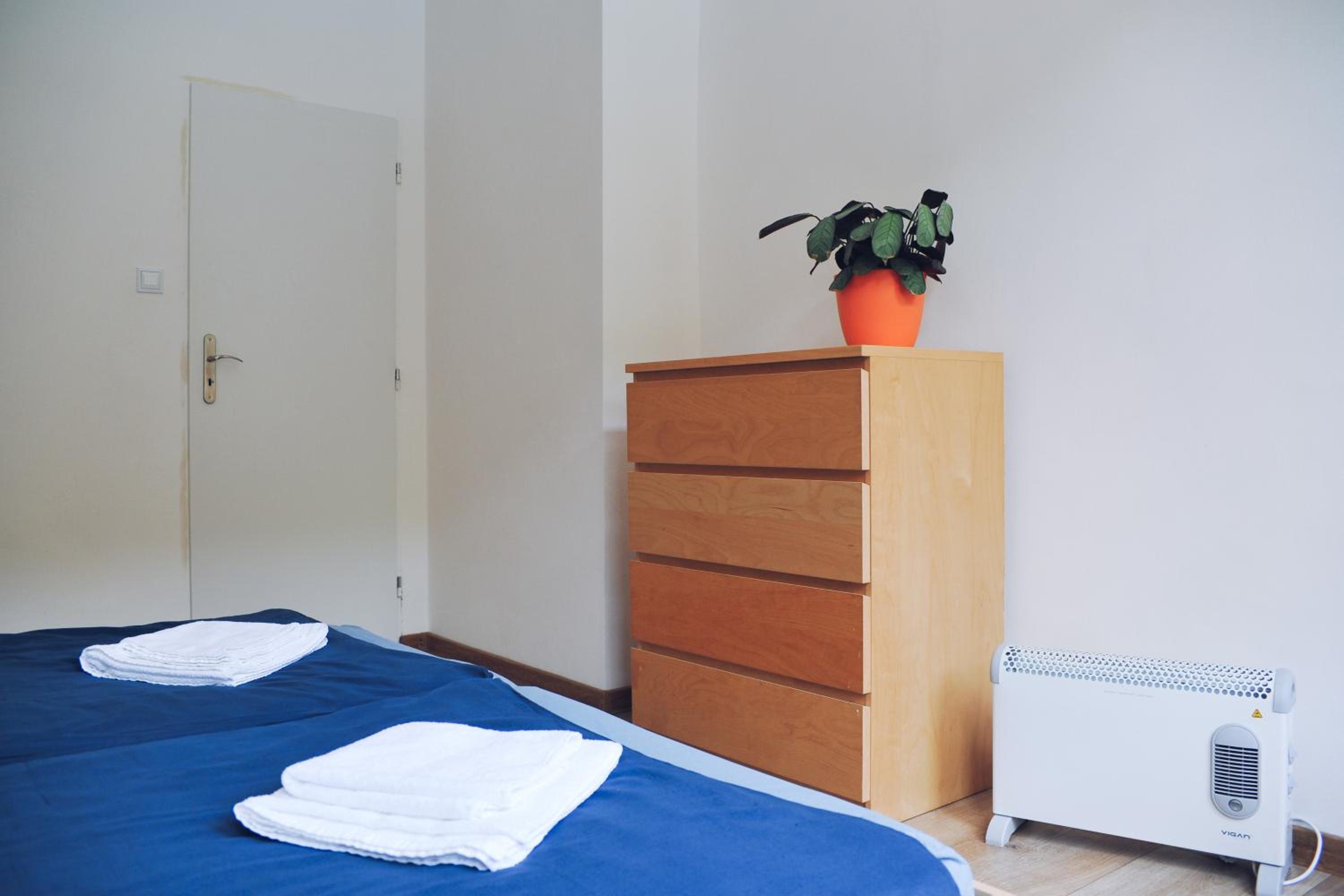 One-Bedroom Apartment - Photo 24