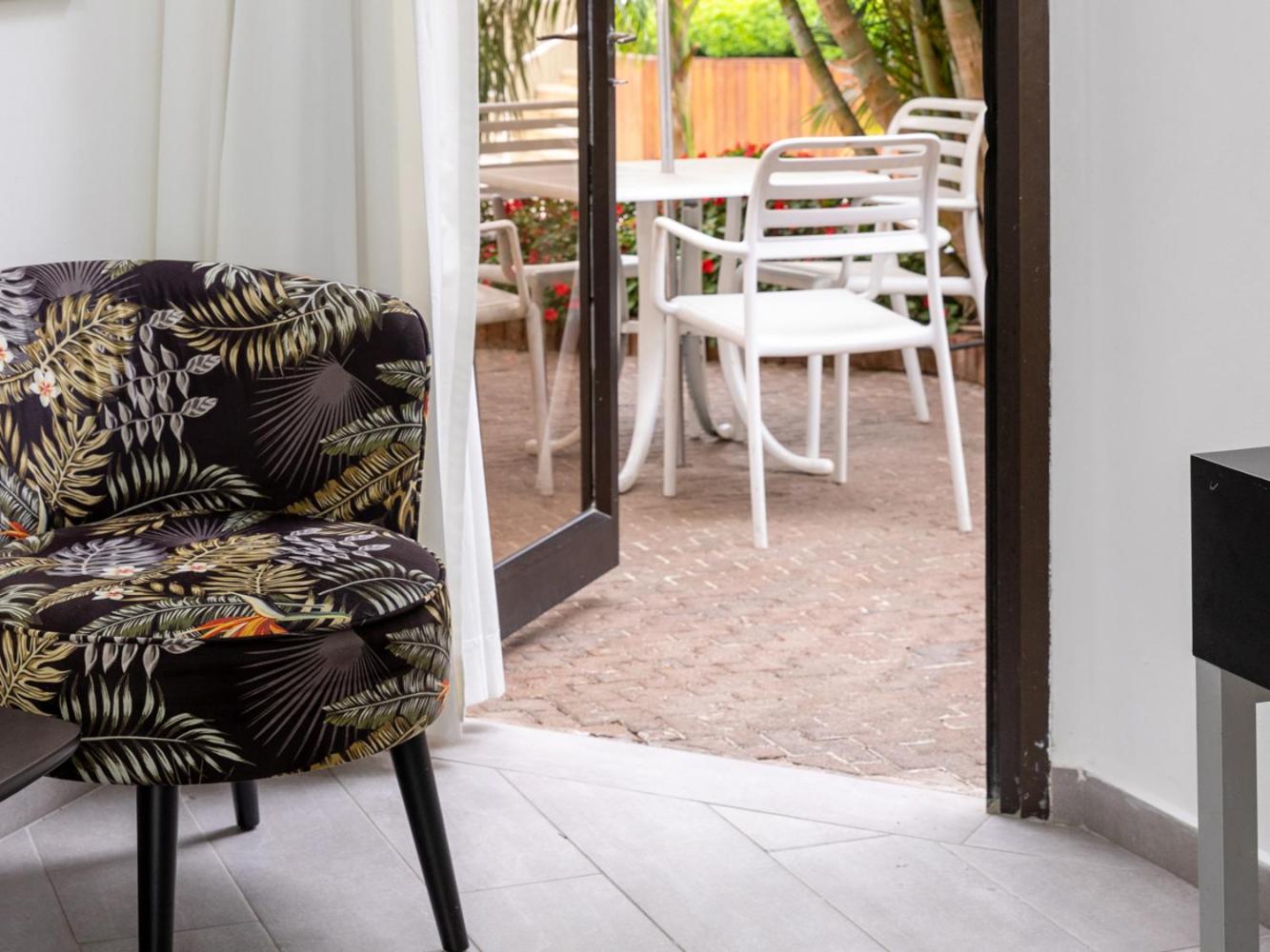 Mini Apartment with Garden - Photo 9