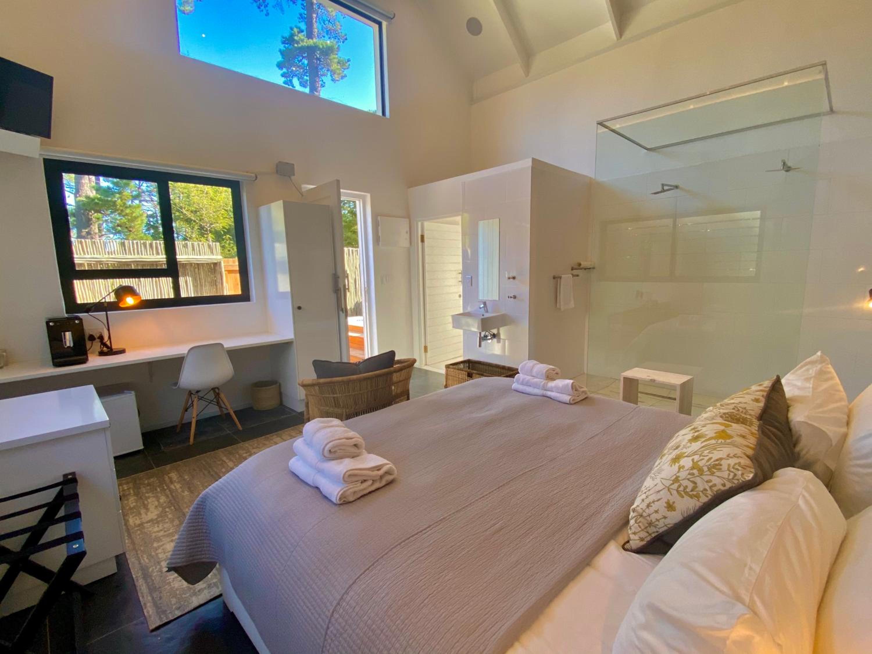 Deluxe Vineyard Facing Room and Patio photo 3