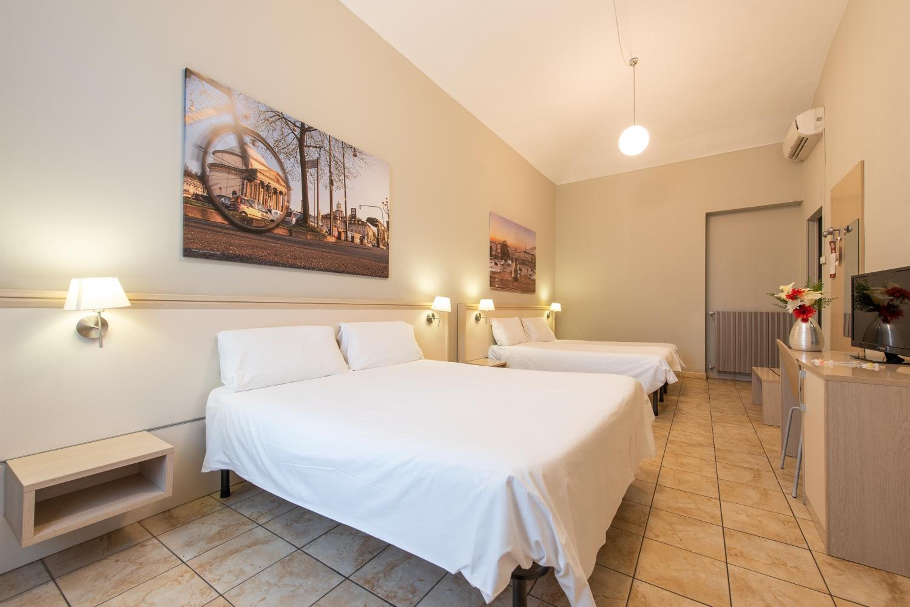 Quadruple Room - Photo 6